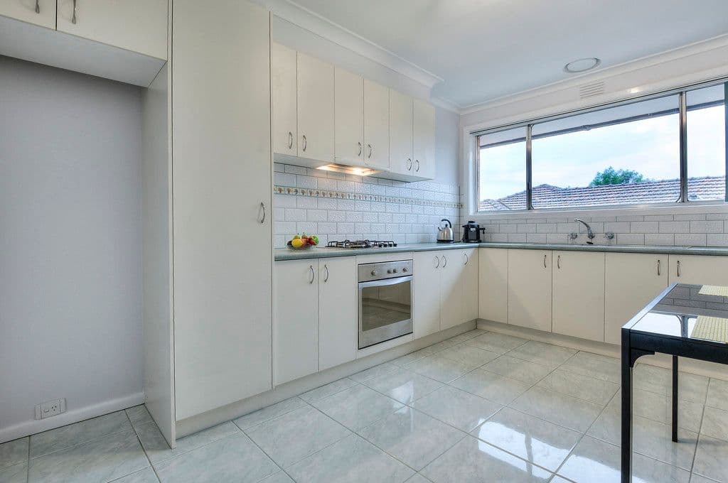13 Barton Street, Reservoir VIC 3073, Reservoir - Thumbnail 4