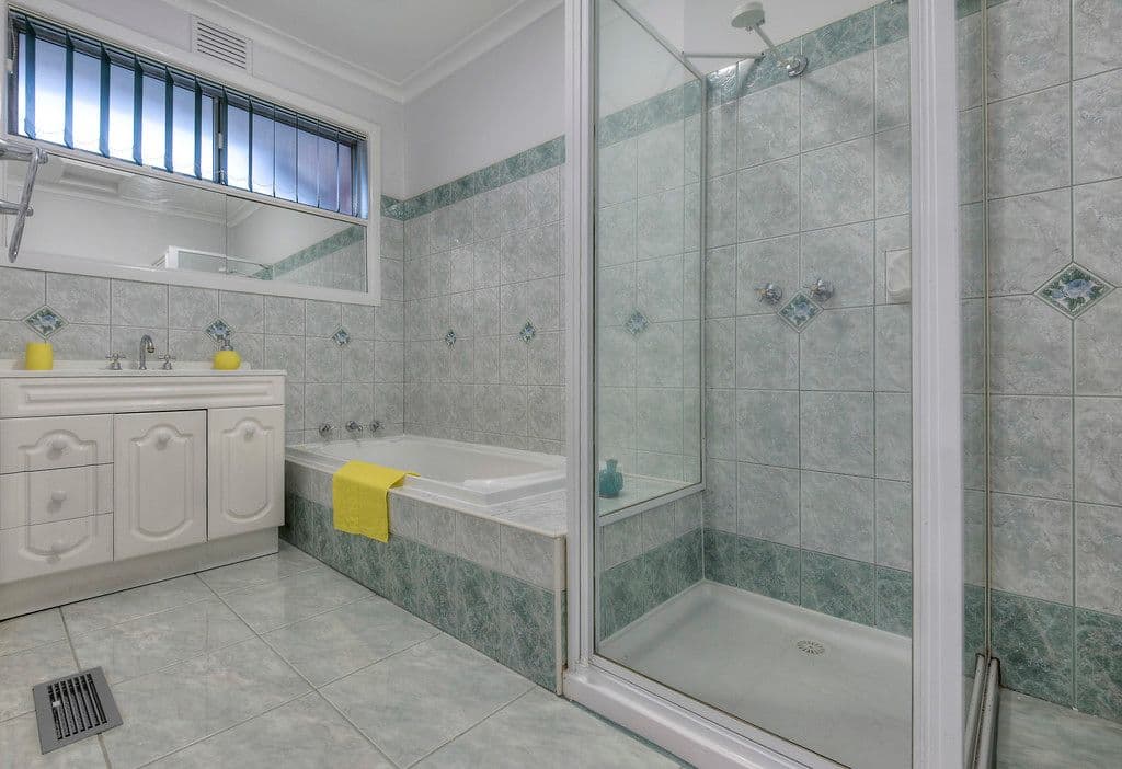 13 Barton Street, Reservoir VIC 3073, Reservoir - Thumbnail 7