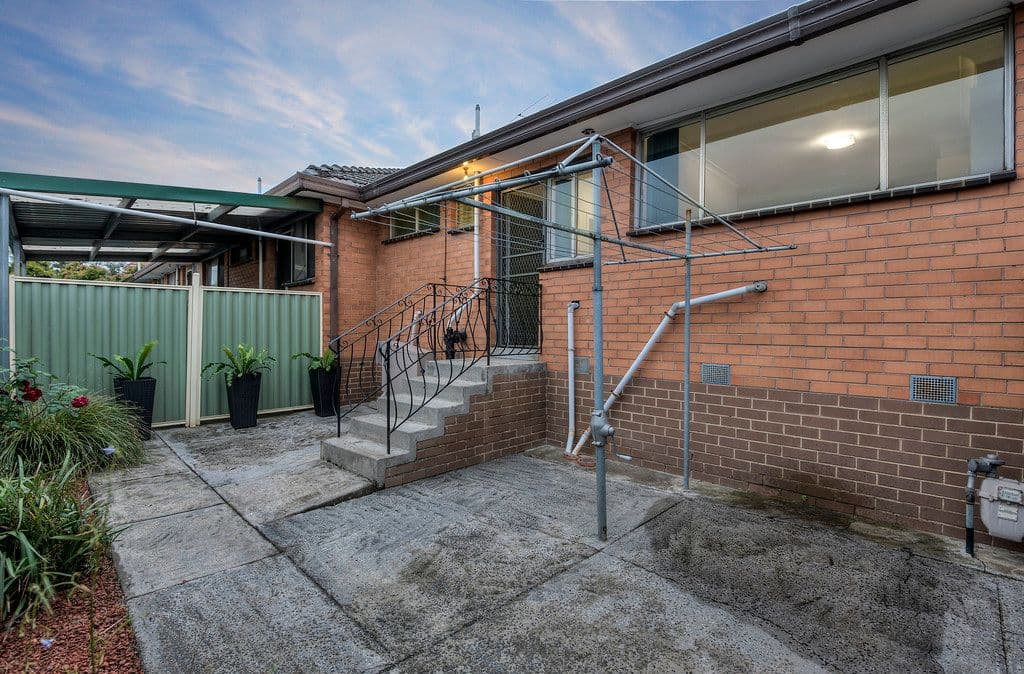 13 Barton Street, Reservoir VIC 3073, Reservoir - Thumbnail 8