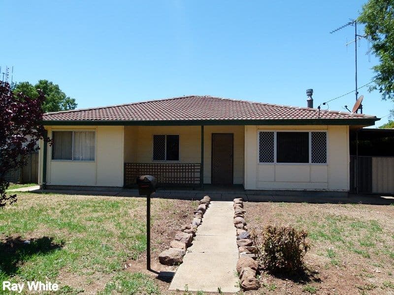 13 Weelong Place, FORBES NSW 2871, Forbes - Image 1