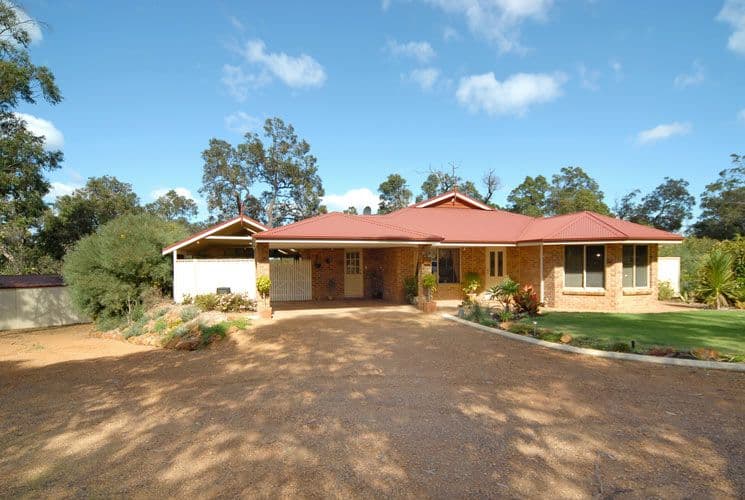 17 Winsor Road, KALAMUNDA WA 6076, Kalamunda - Thumbnail 2