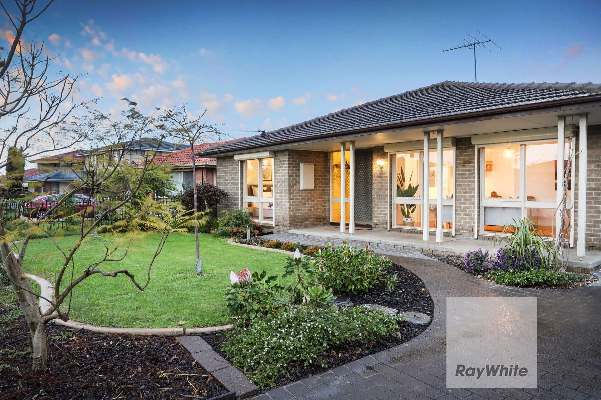72 South Circular Road, Gladstone Park VIC 3043, Gladstone Park - Thumbnail 2