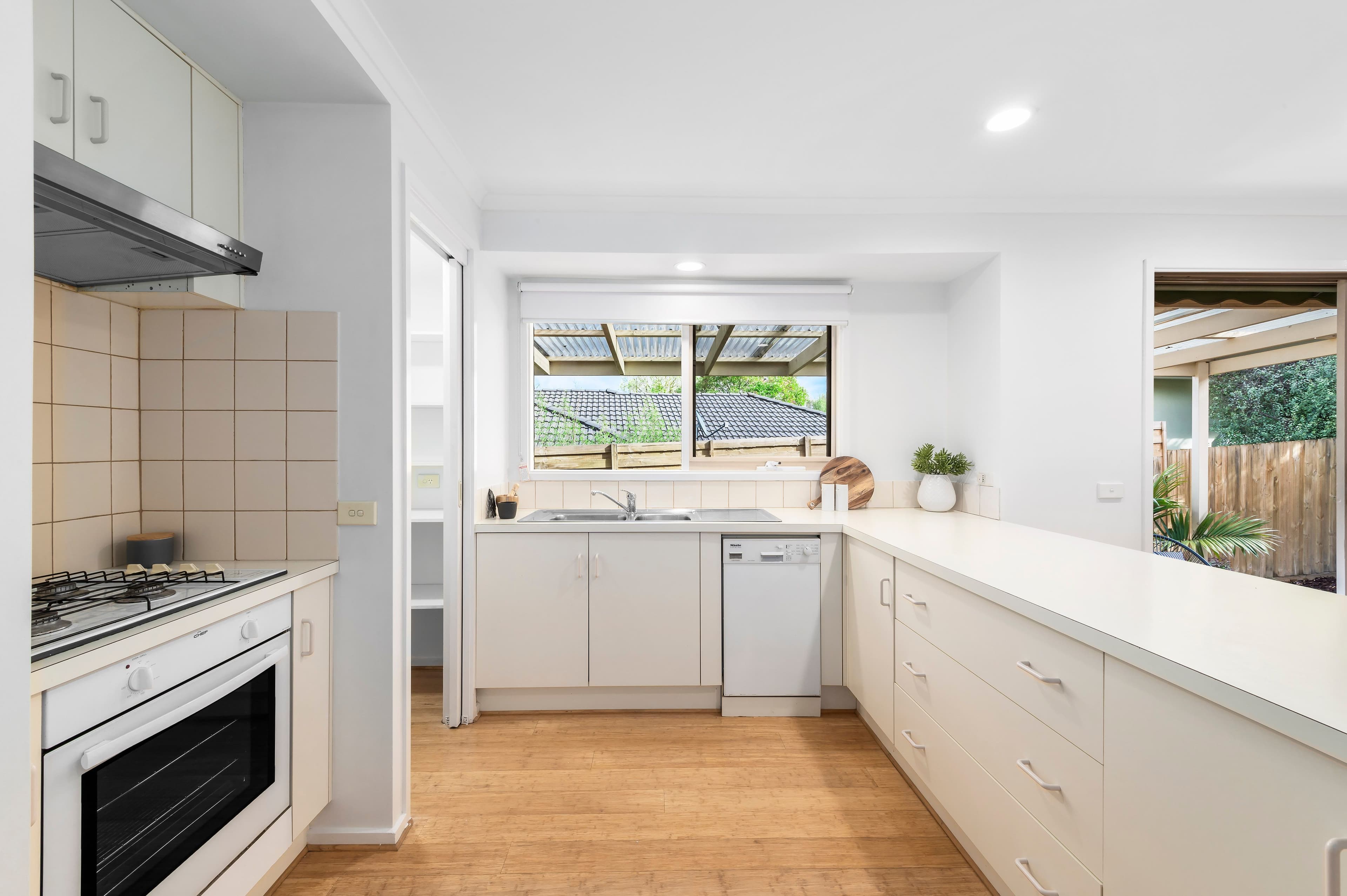 21 Abbington Drive, Truganina VIC 3029, Truganina - Thumbnail 2