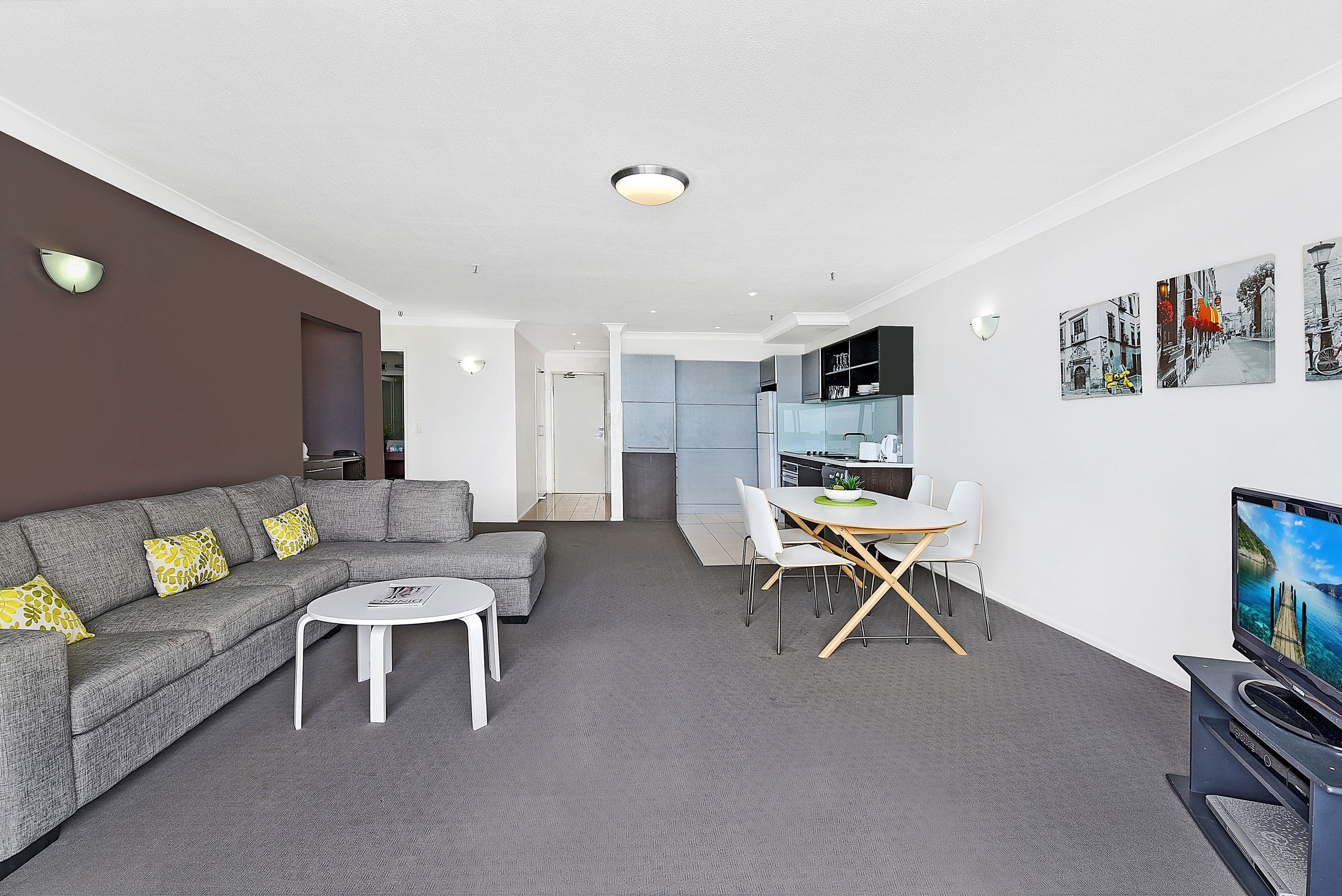 114 The Esplanade, Surfers Paradise QLD 4217, Surfers Paradise - Thumbnail 7