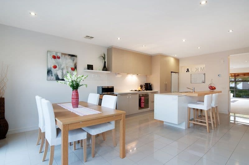 50 Dresden Drive, Waterways VIC 3195, Waterways - Thumbnail 2