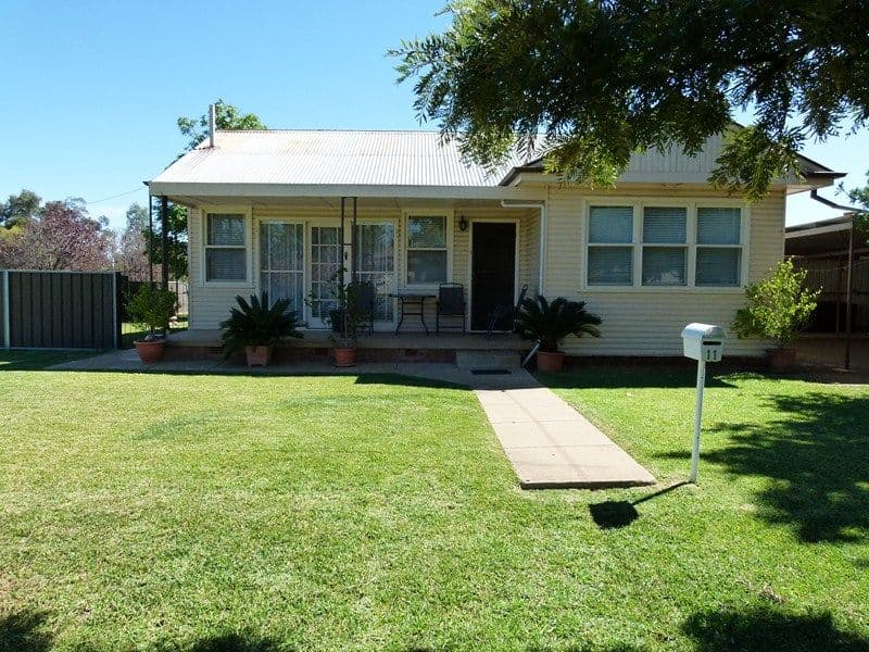 11 Young Street, FORBES NSW 2871, Forbes - Image 1