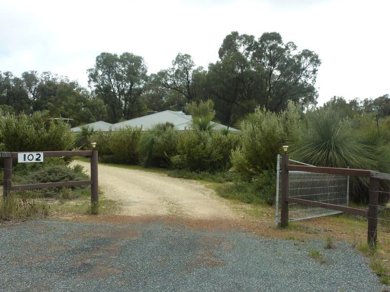 102 Countryside Drive, TWO ROCKS WA 6037, Two Rocks - Thumbnail 2