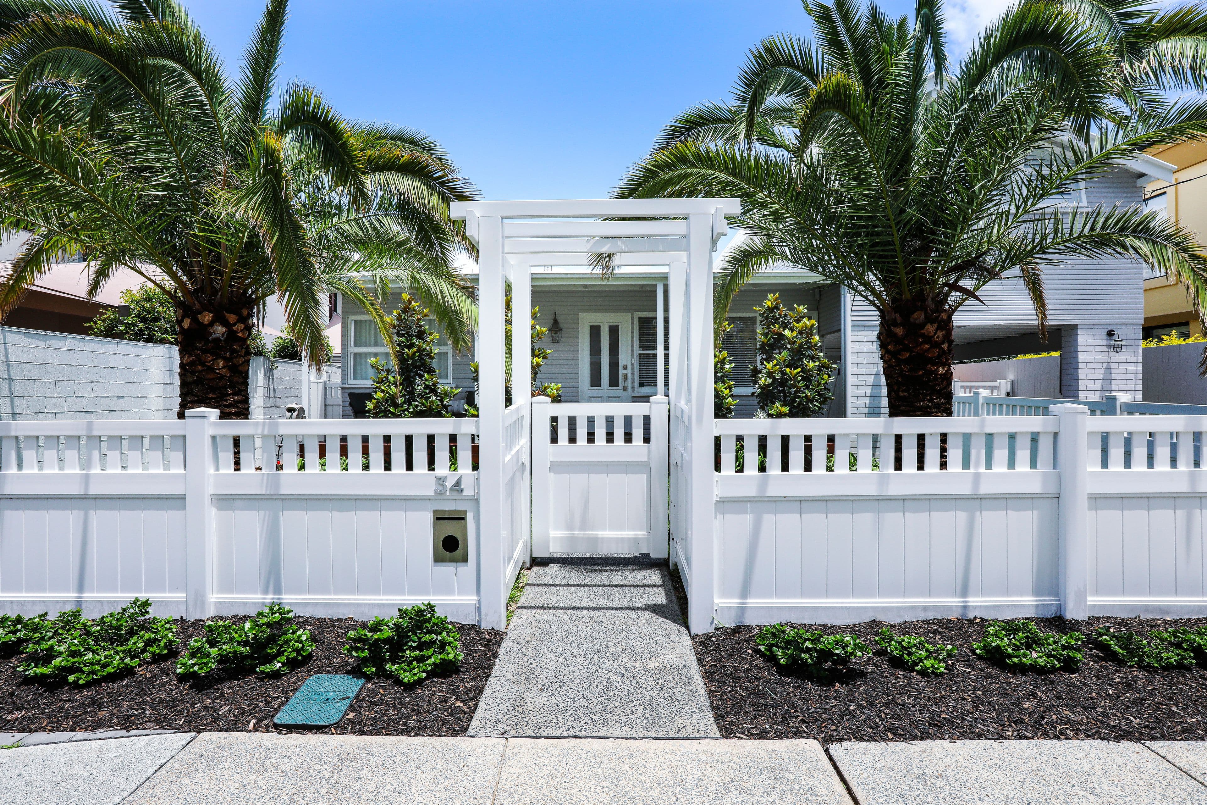 34 Tedder Avenue, Main Beach QLD 4217, Main Beach - Thumbnail 2