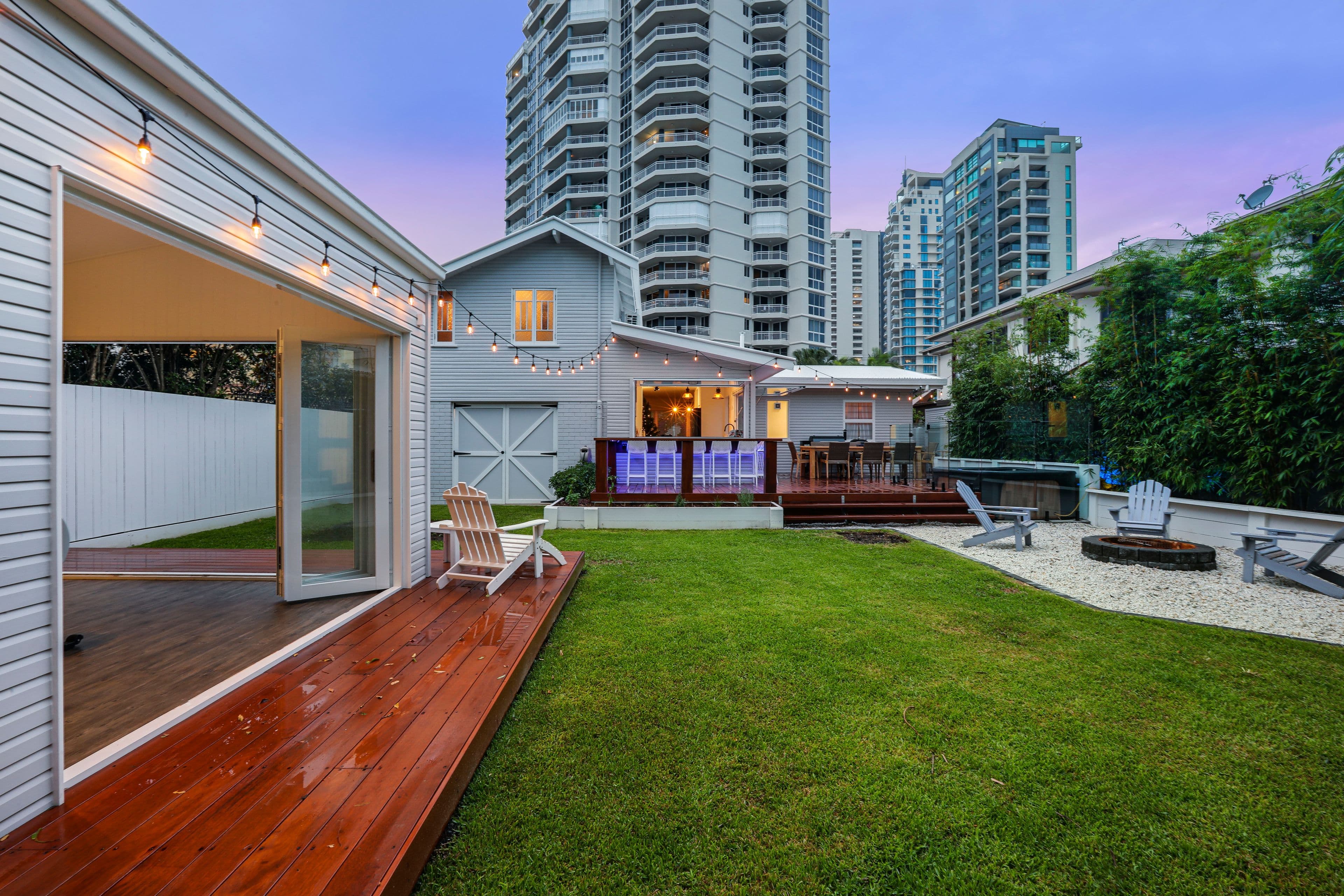 34 Tedder Avenue, Main Beach QLD 4217, Main Beach - Thumbnail 6