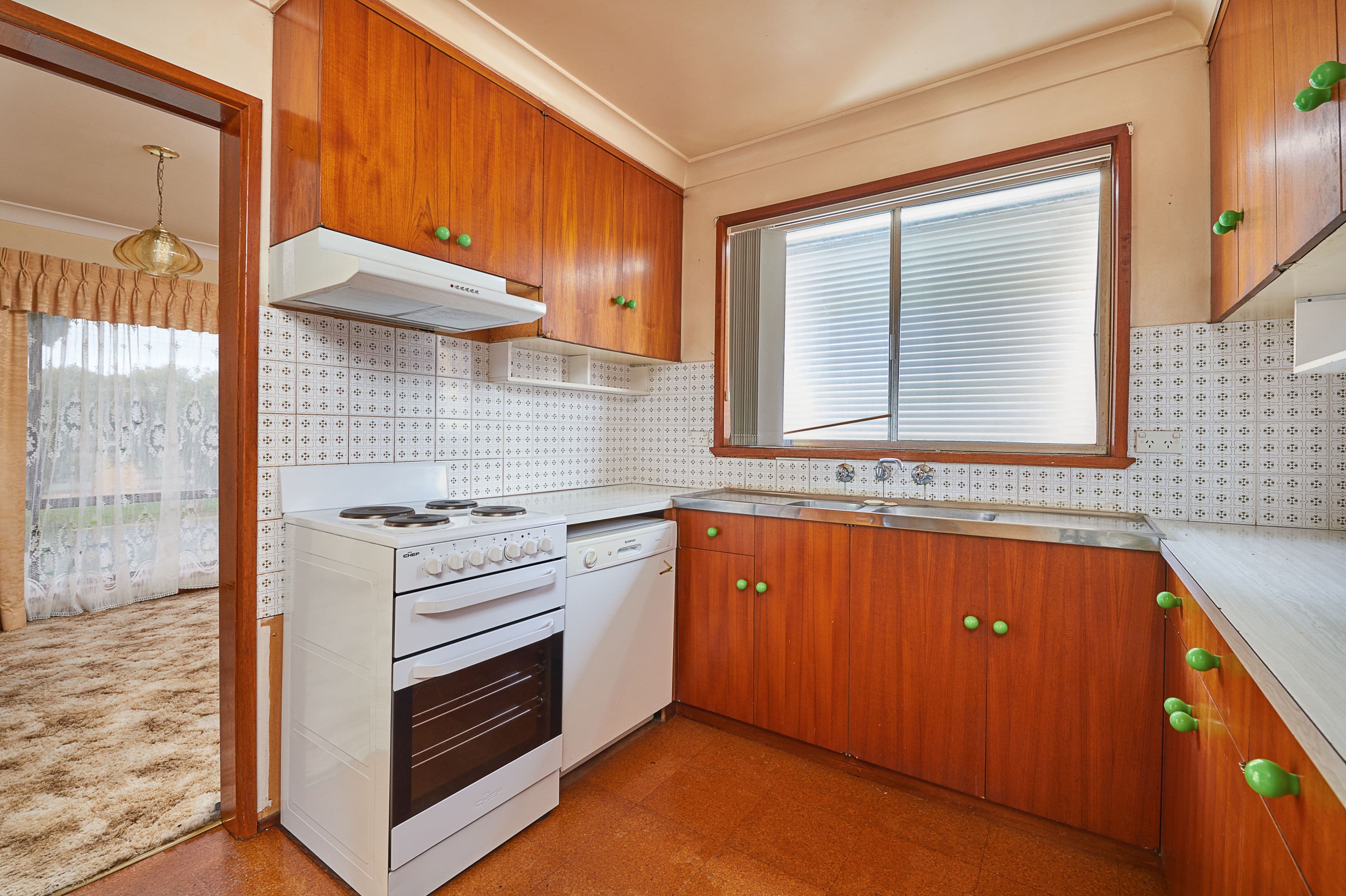 15 Fairbairn Crescent, Kooringal - Thumbnail 3