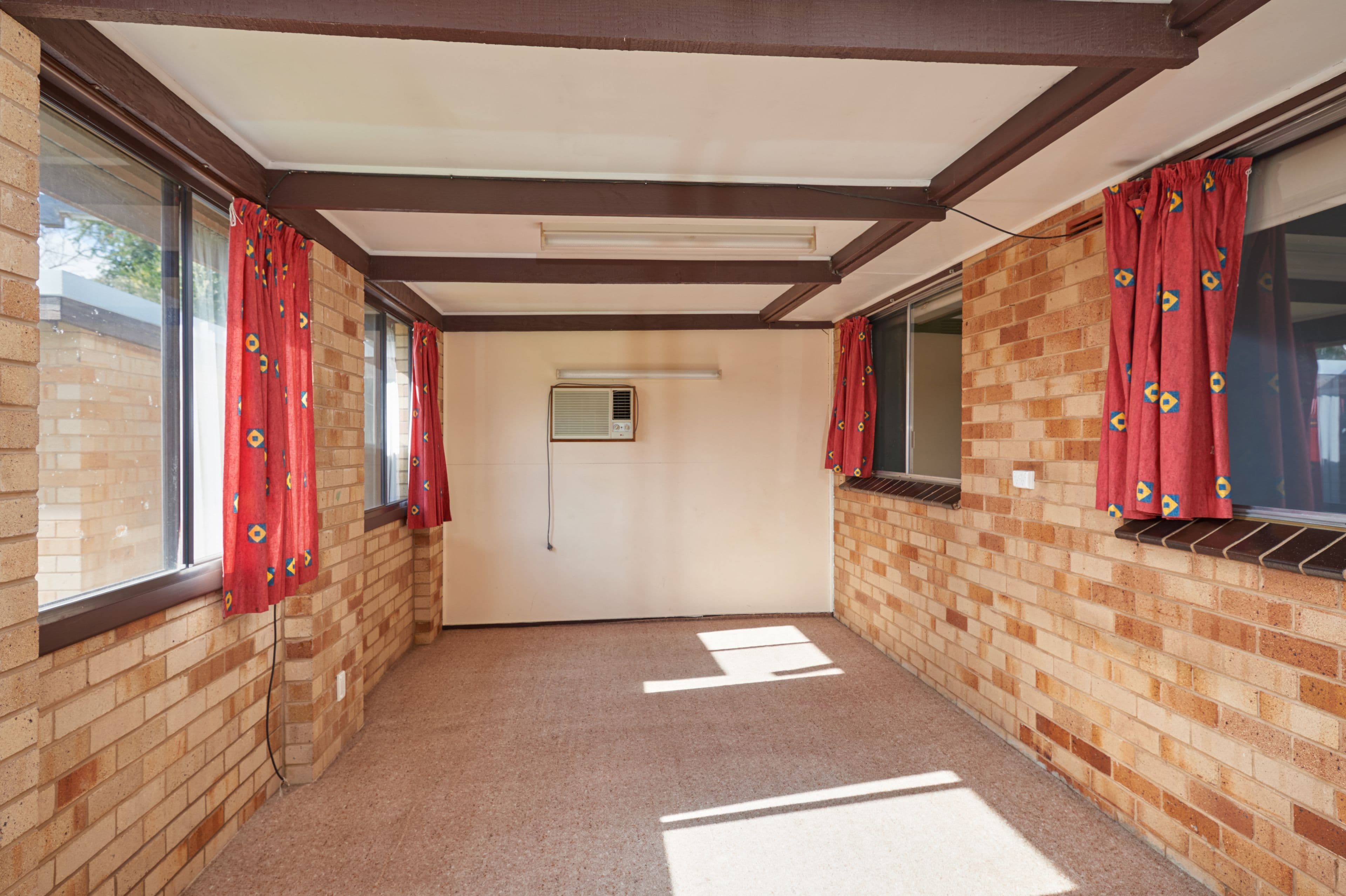 15 Fairbairn Crescent, Kooringal - Thumbnail 8
