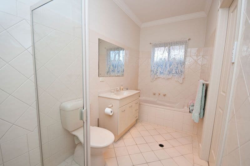 27 Bergin Road, Cranbrook, QLD, 4814, Cranbrook - Thumbnail 6