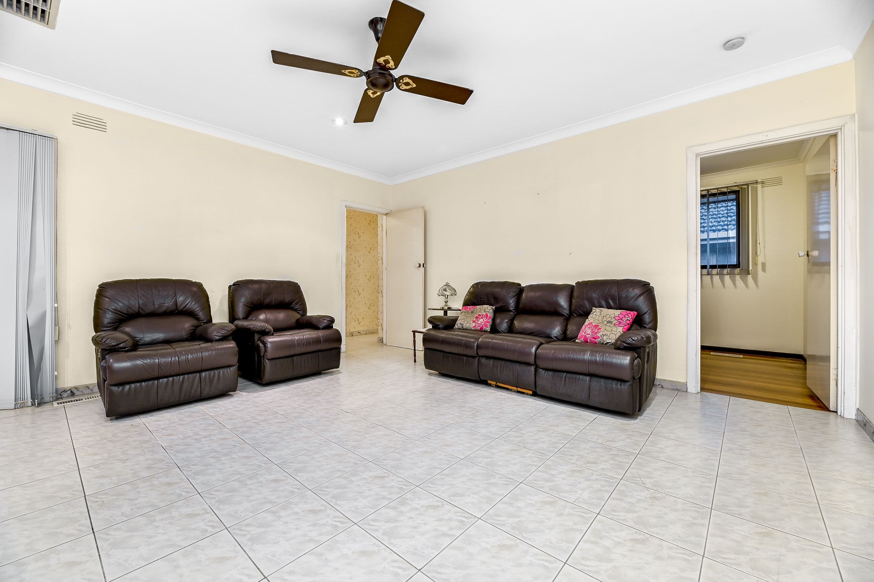 28 Honeysuckle Avenue, Wheelers Hill VIC 3150, Wheelers Hill - Thumbnail 6