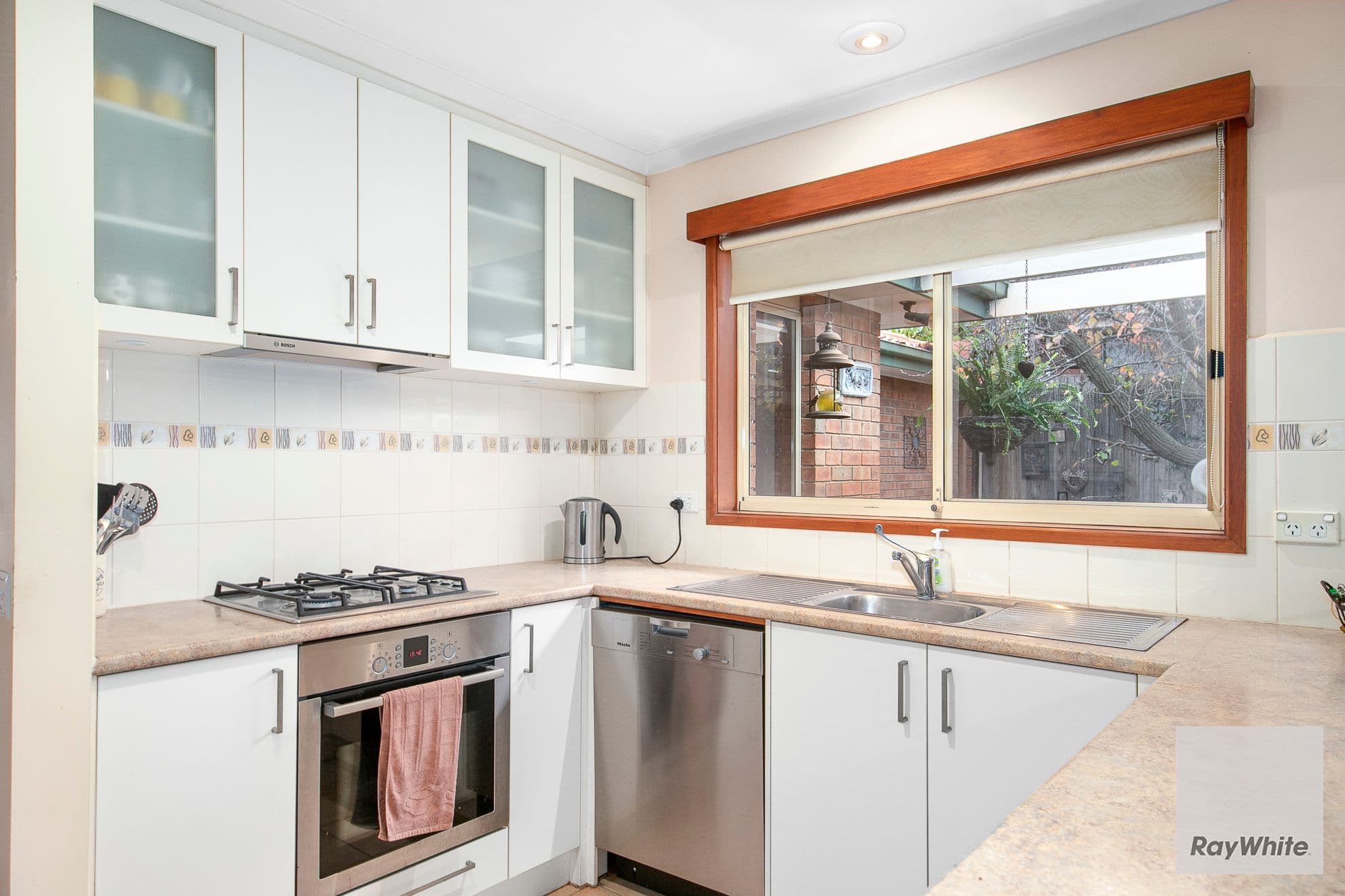 4 Kenswick Drive, Hillside VIC 3037, Hillside - Thumbnail 5