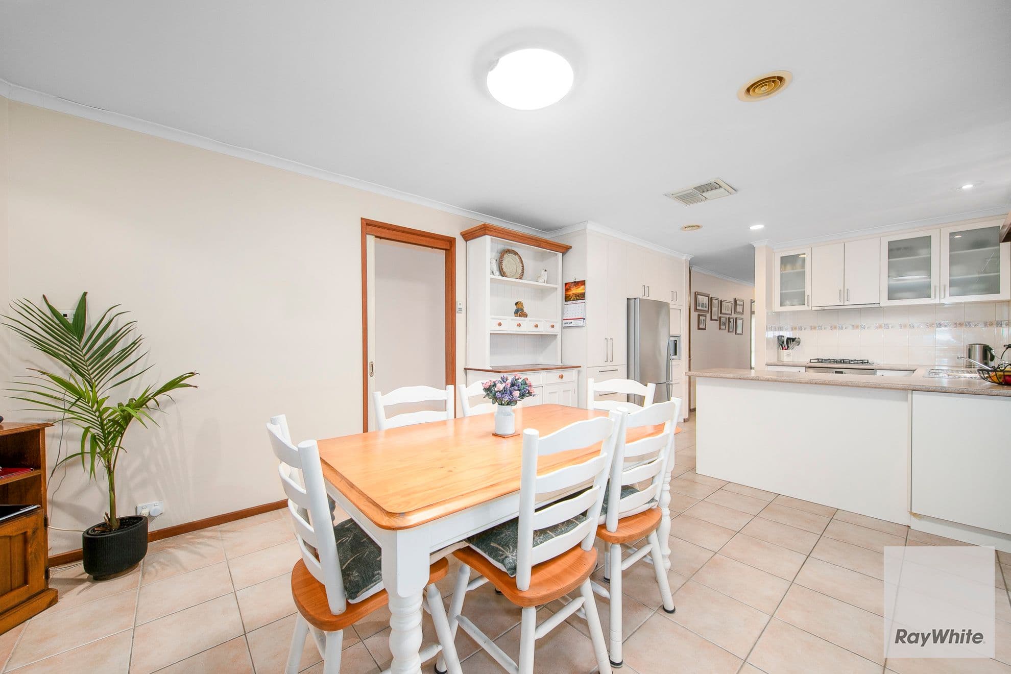 4 Kenswick Drive, Hillside VIC 3037, Hillside - Thumbnail 6
