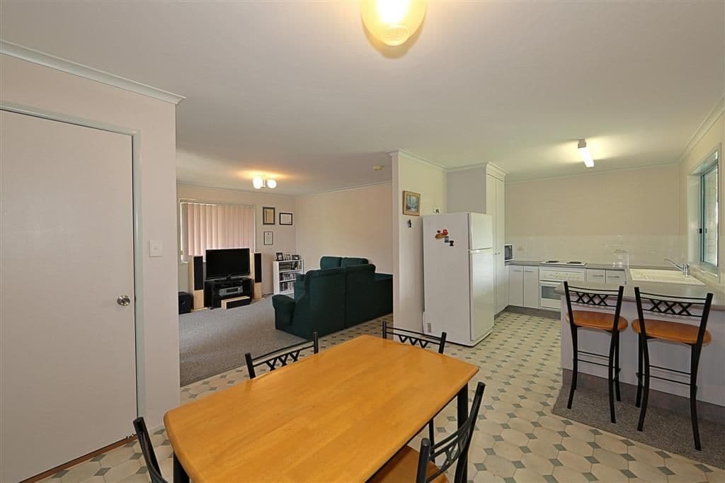 6 Hickman Court, KALKIE QLD 4670, Kalkie - Thumbnail 3
