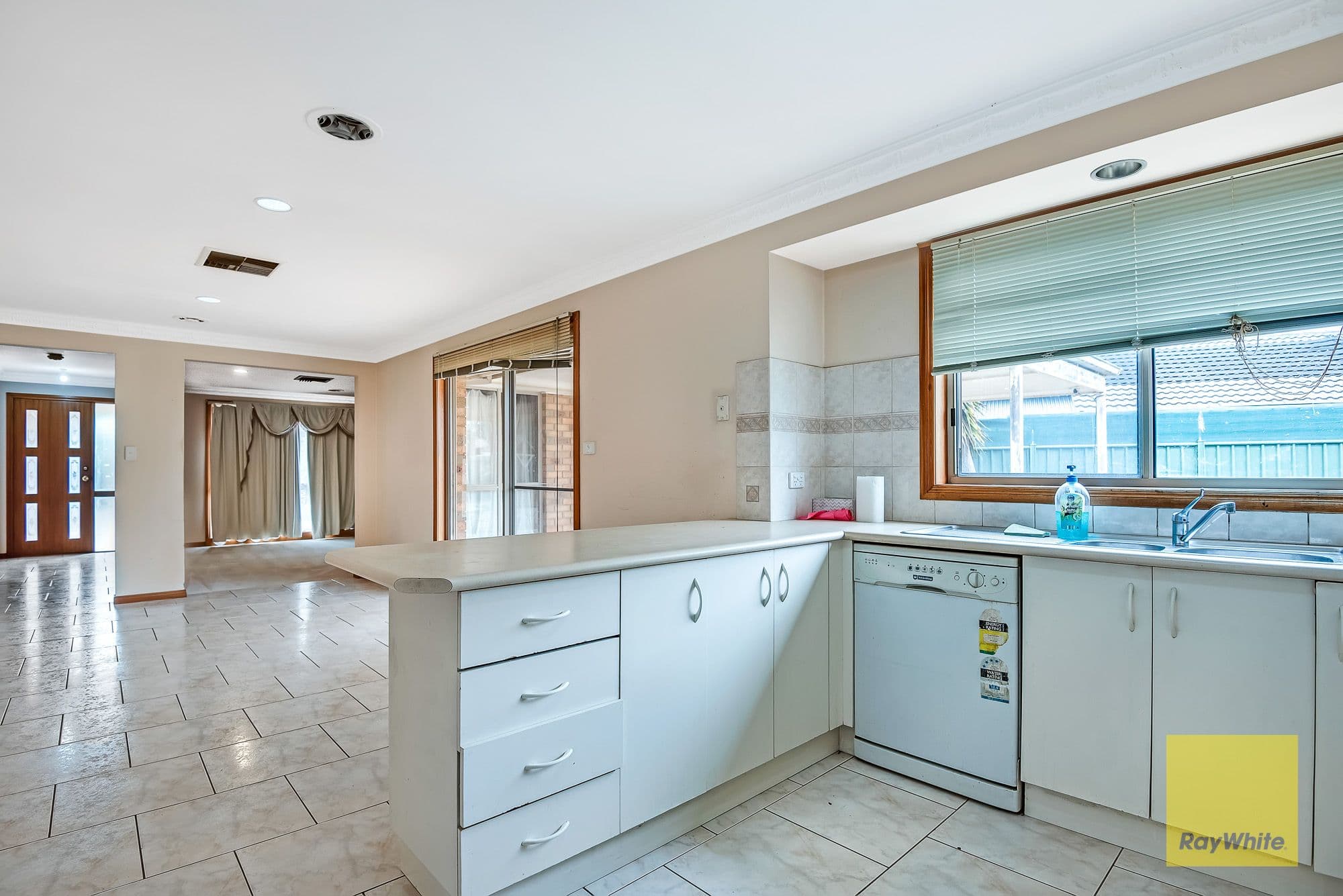 9 Golconda Close, Hoppers Crossing VIC 3029, Hoppers Crossing - Thumbnail 6