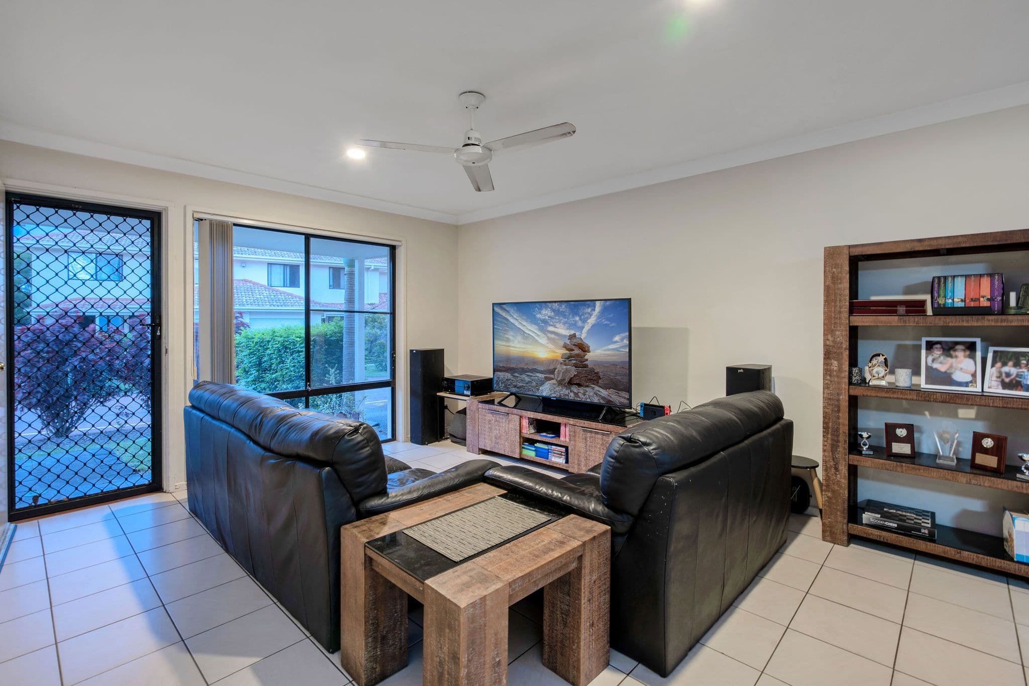 1 Gentian Drive, Arundel QLD 4214, Arundel - Thumbnail 4