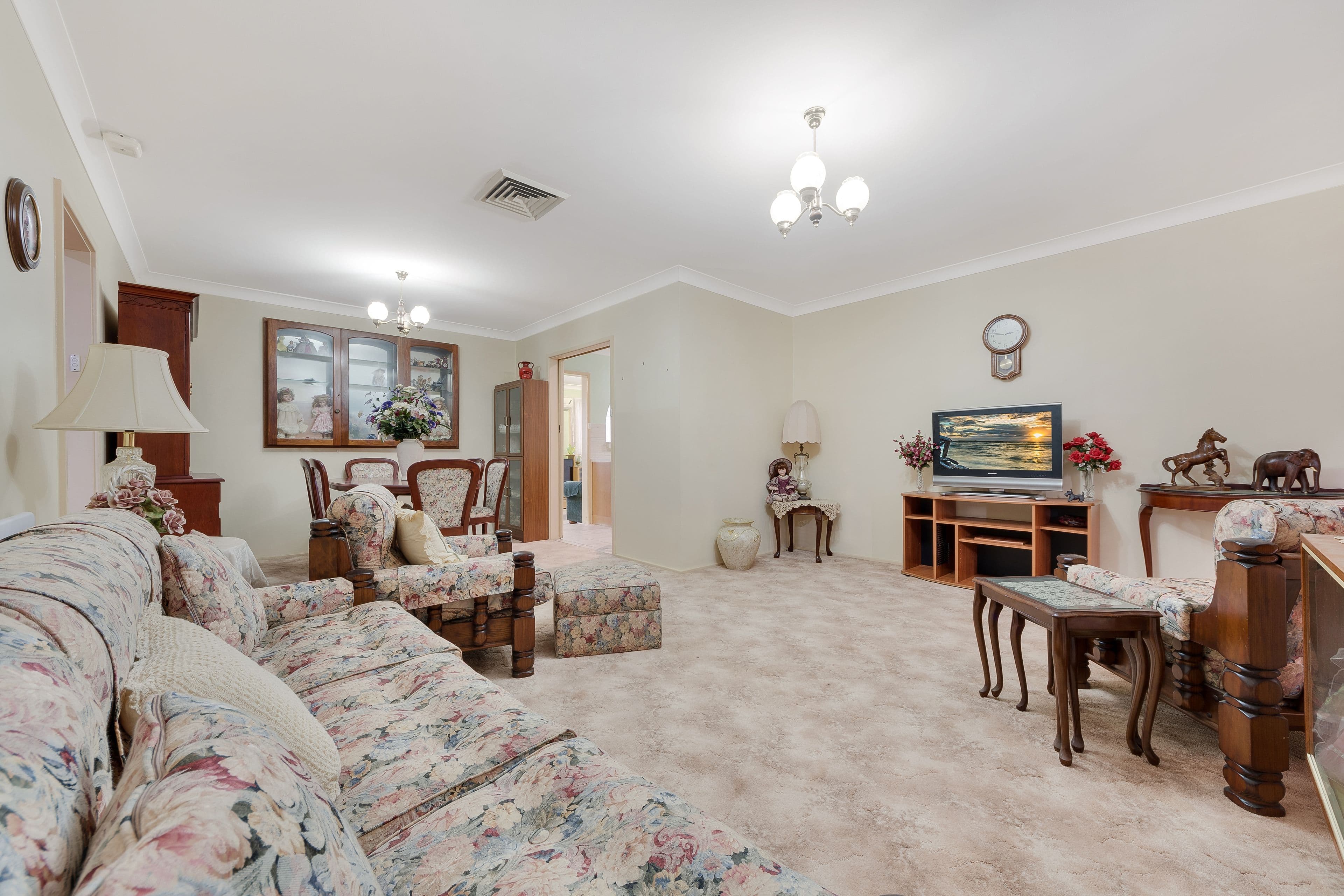 10 Edgar Street, Macquarie Fields - Thumbnail 4