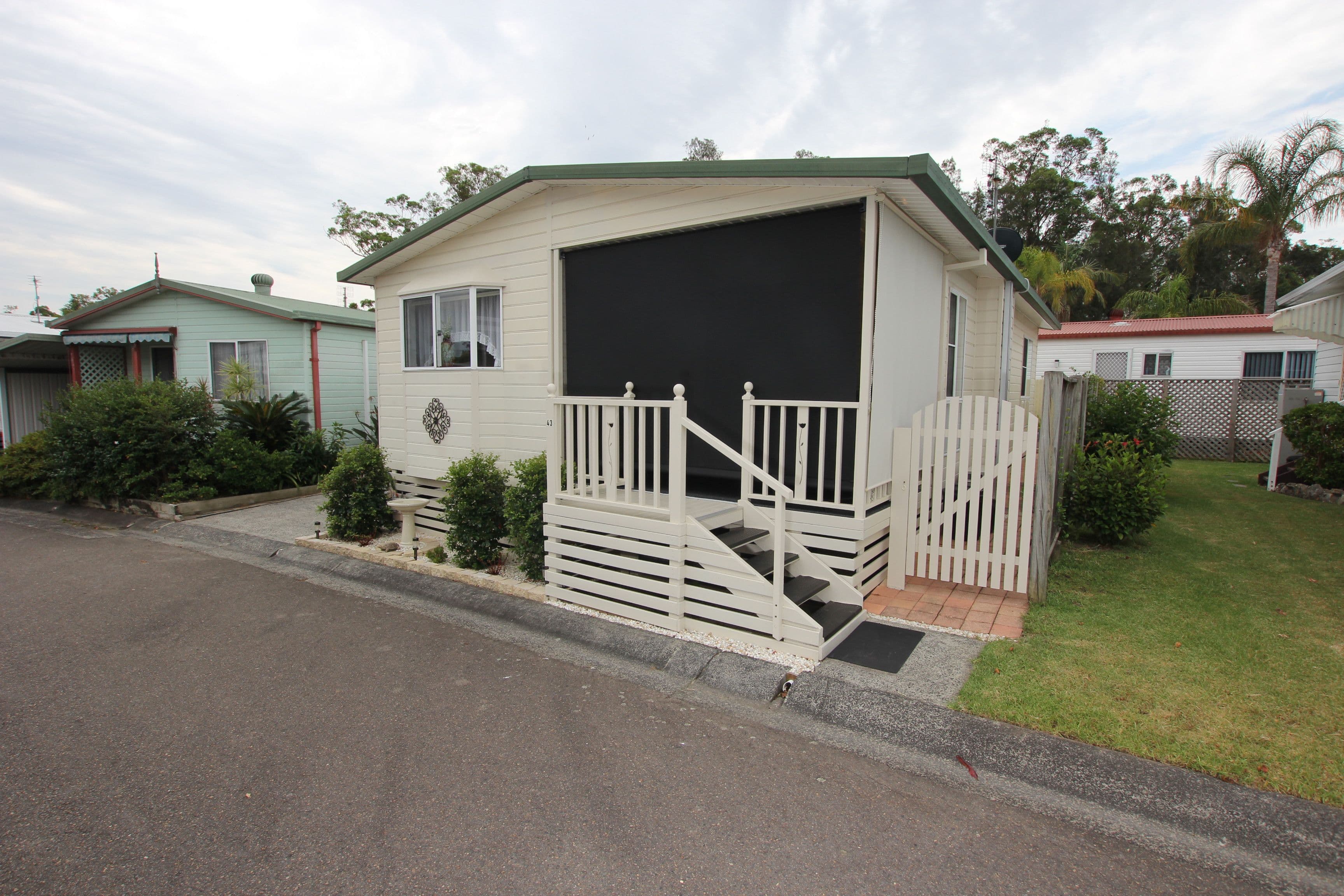 43 First Avenue, Green Point - Thumbnail 2