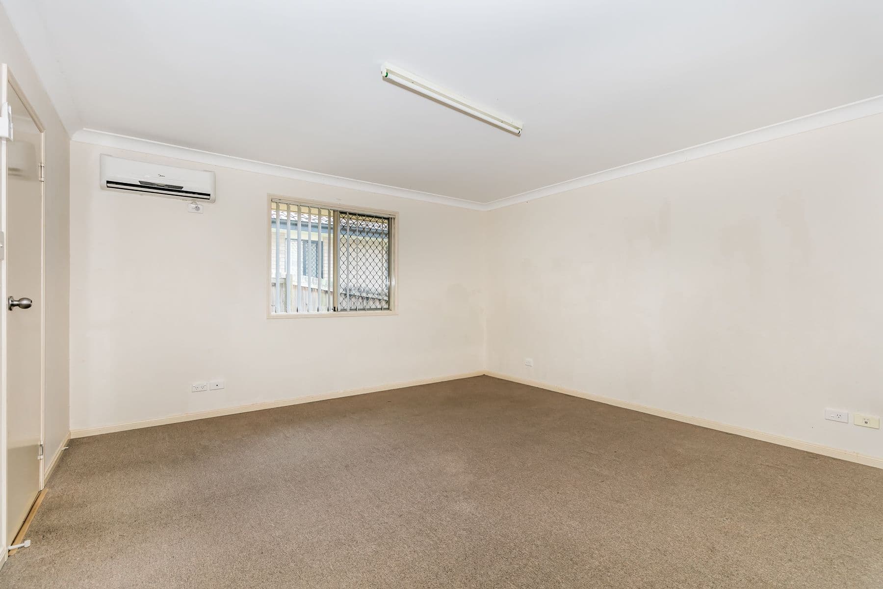 42 Mossman Parade, Waterford QLD 4133, Waterford - Thumbnail 5