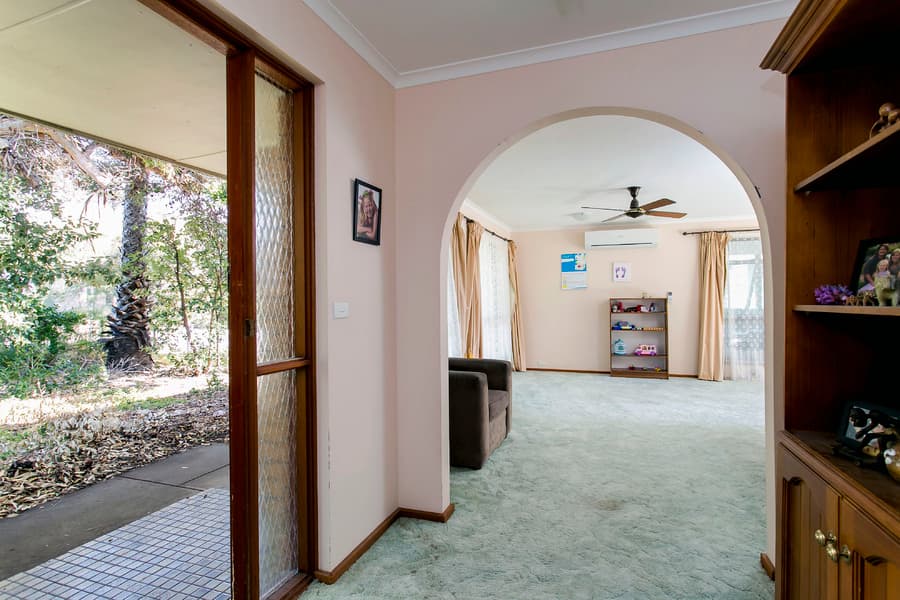 13 Robertson Road, Seaford - Thumbnail 4
