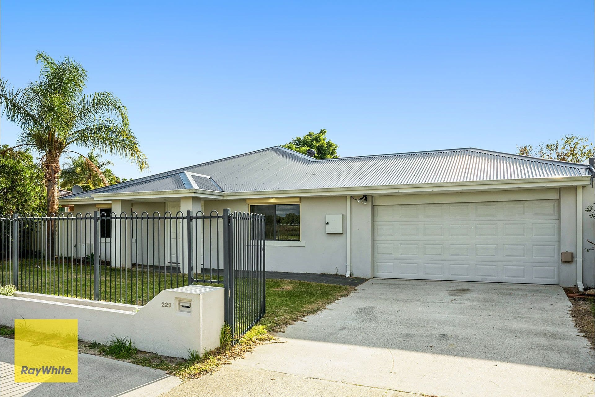 229 Verna Street, Gosnells WA 6110, Gosnells - Thumbnail 2