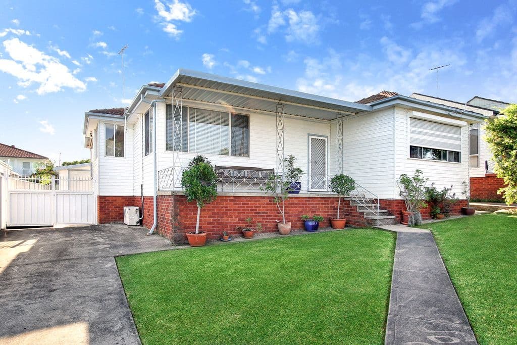 98 Adler Parade, Greystanes - Image 1