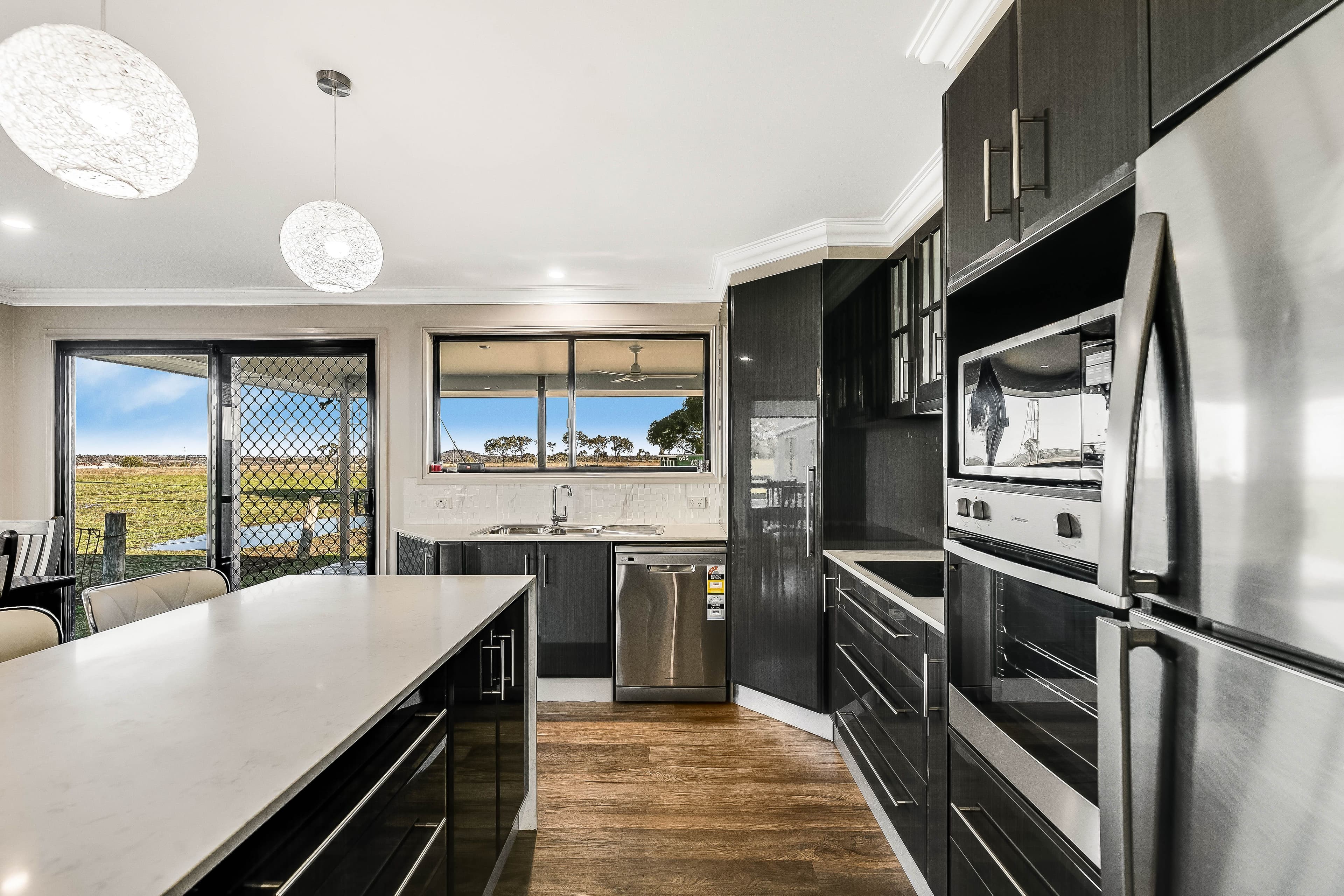 15 Tews Road, Springside QLD 4356, Springside - Thumbnail 6