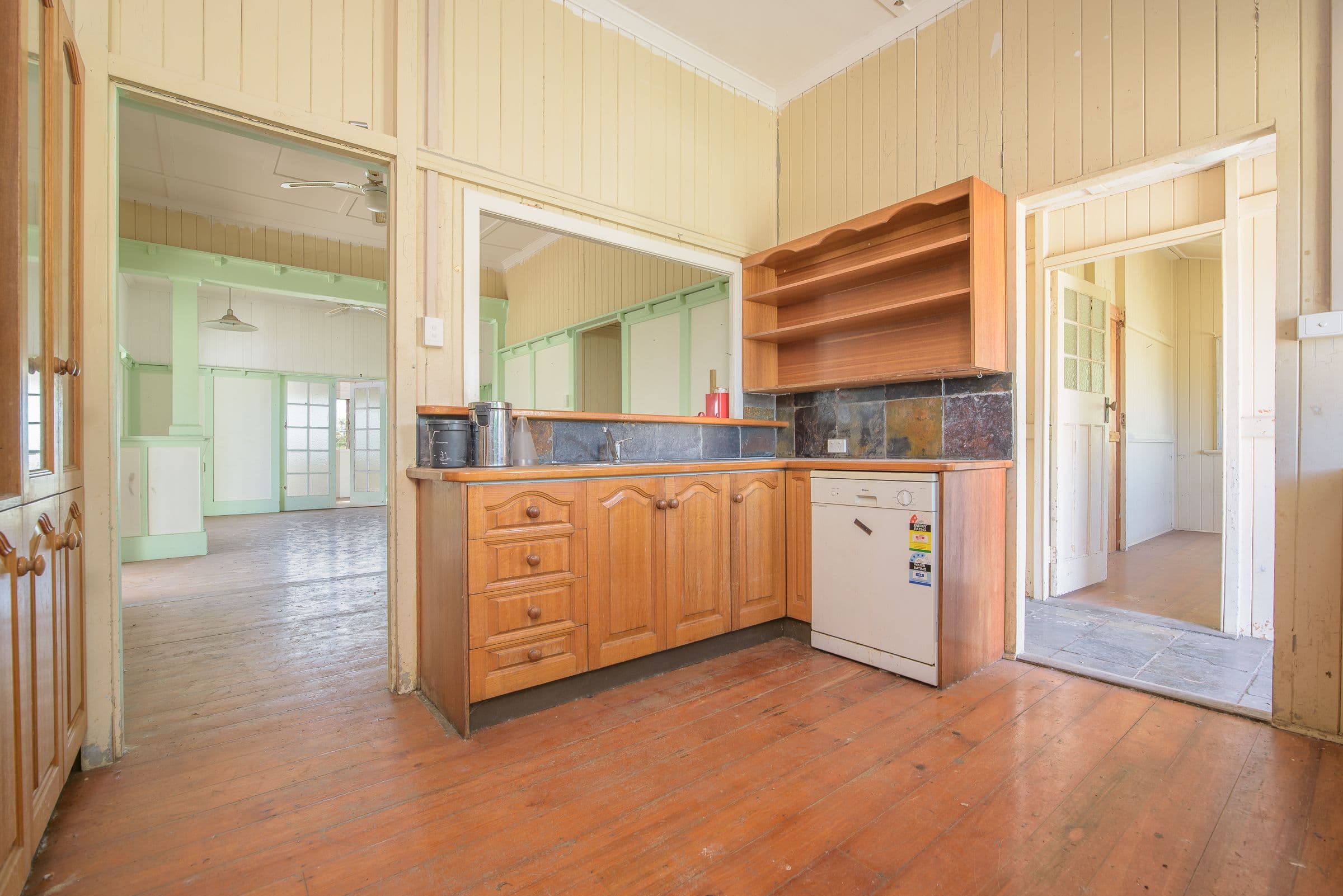 7 Robertson Close, New Auckland QLD 4680, New Auckland - Thumbnail 3
