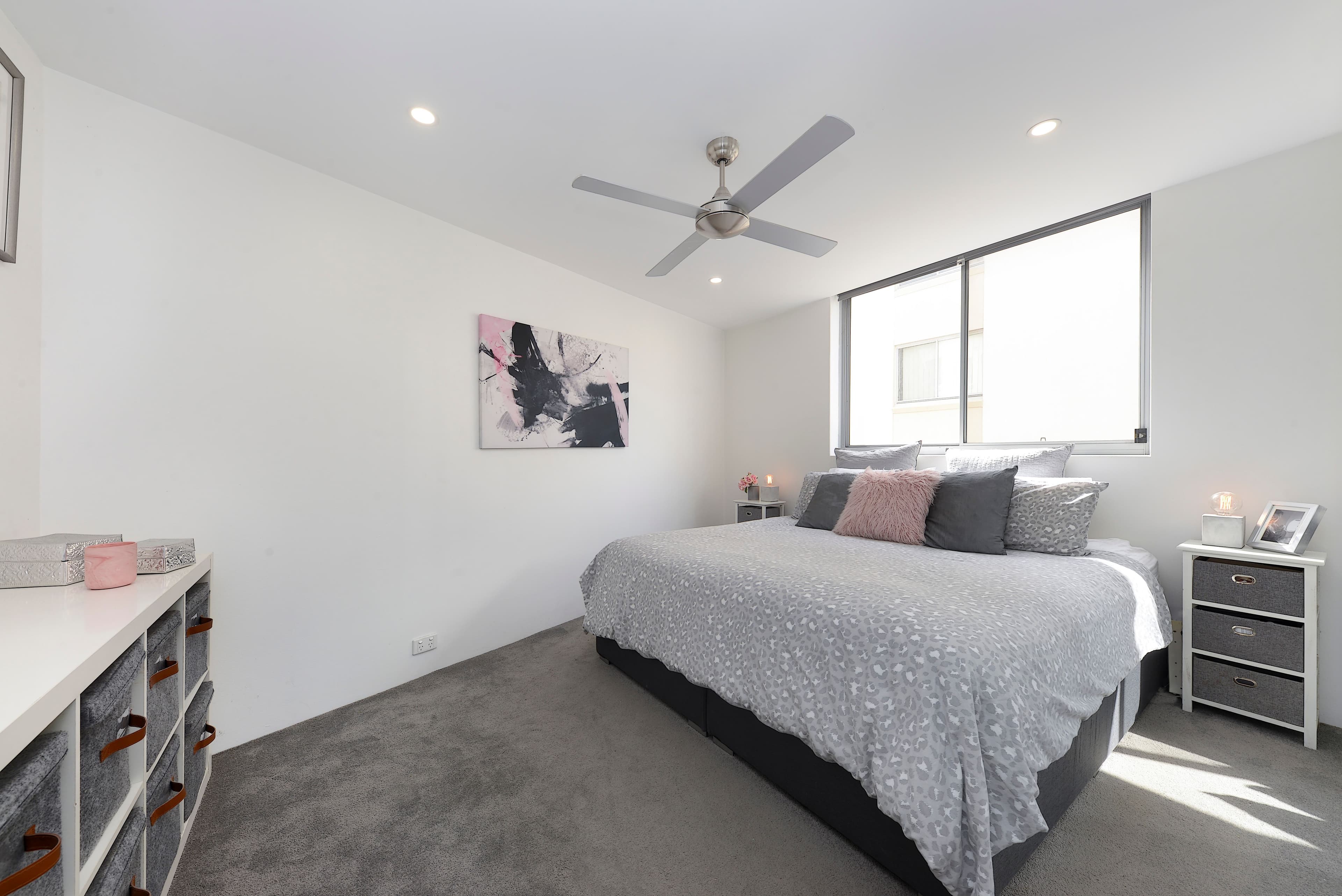 15 Wallis Parade, North Bondi NSW 2026, North Bondi - Thumbnail 3