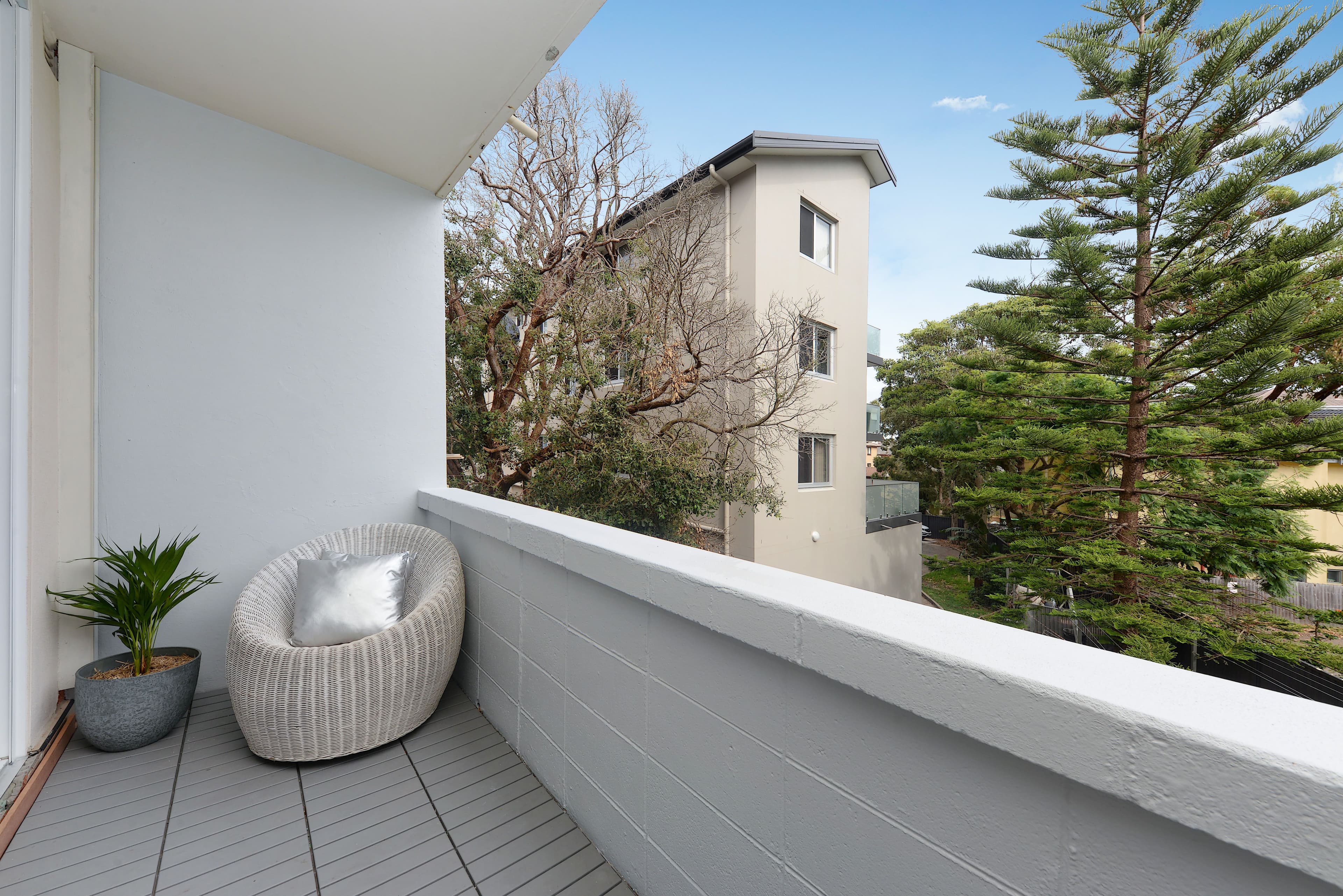 15 Wallis Parade, North Bondi NSW 2026, North Bondi - Thumbnail 4