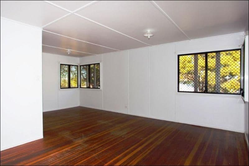 9 Coverack Street, LEICHHARDT QLD 4305, Leichhardt - Thumbnail 2