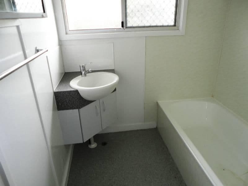 9 Coverack Street, LEICHHARDT QLD 4305, Leichhardt - Thumbnail 8