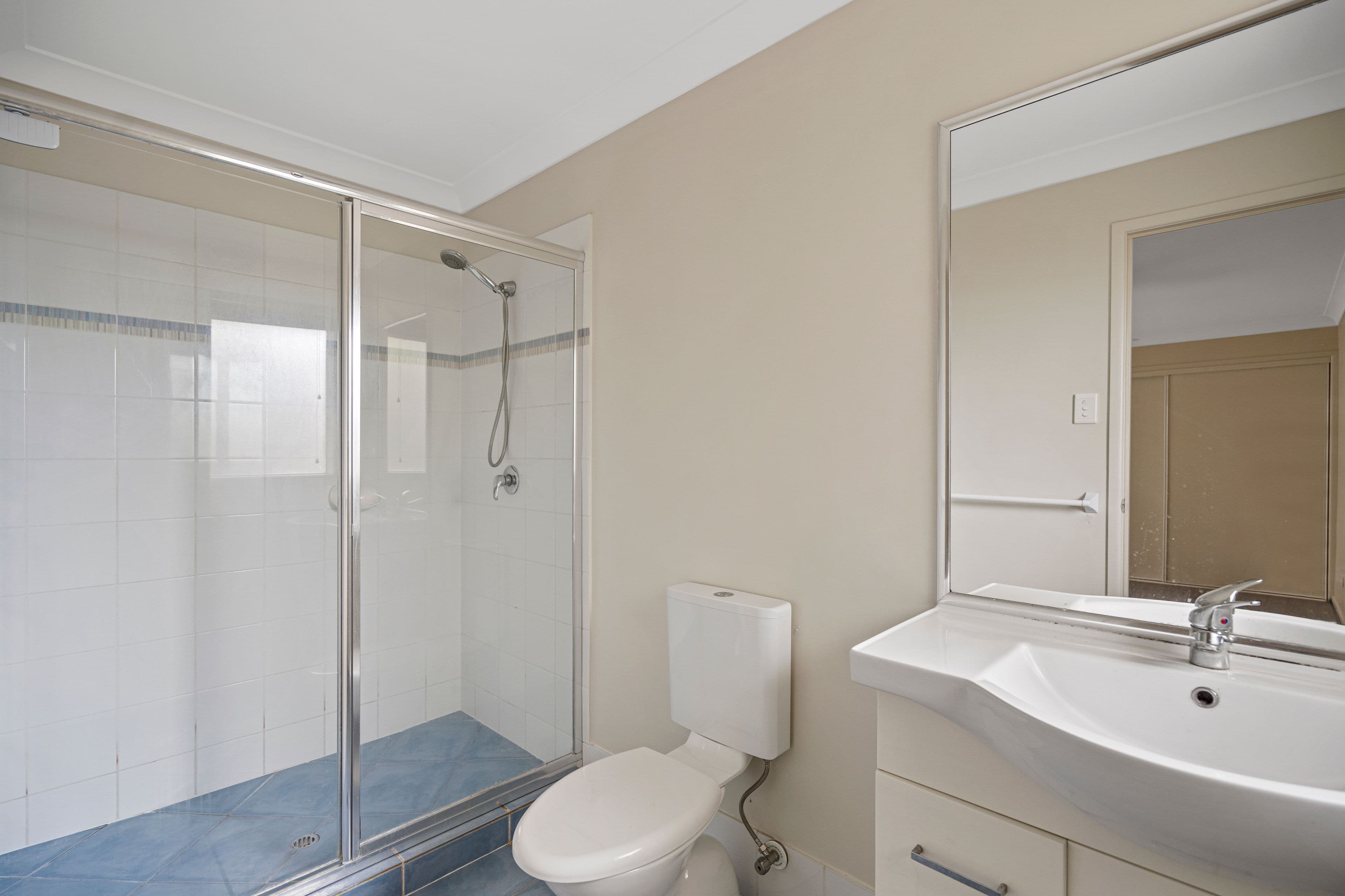 22 Brisbane Street, Kingston QLD 4114, Kingston - Thumbnail 5