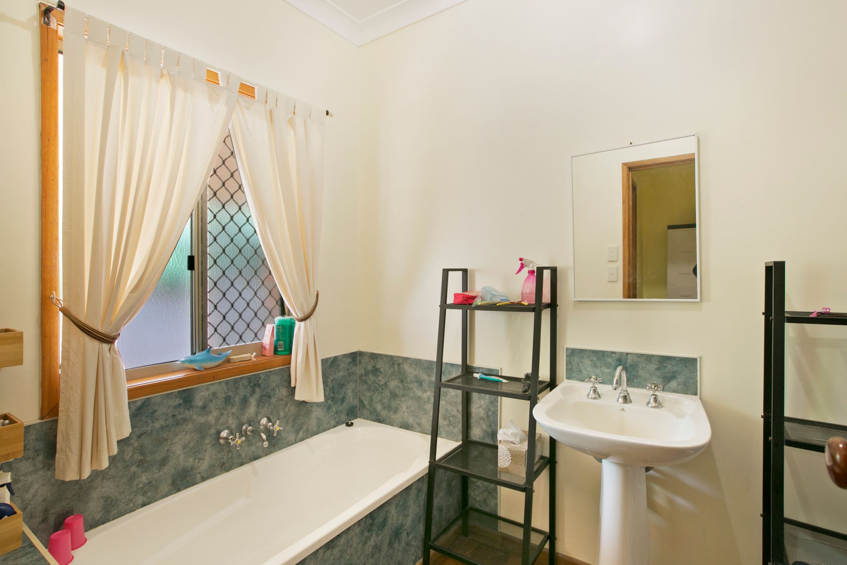 17 Manor Drive, Wellington Point QLD 4160, Wellington Point - Thumbnail 8