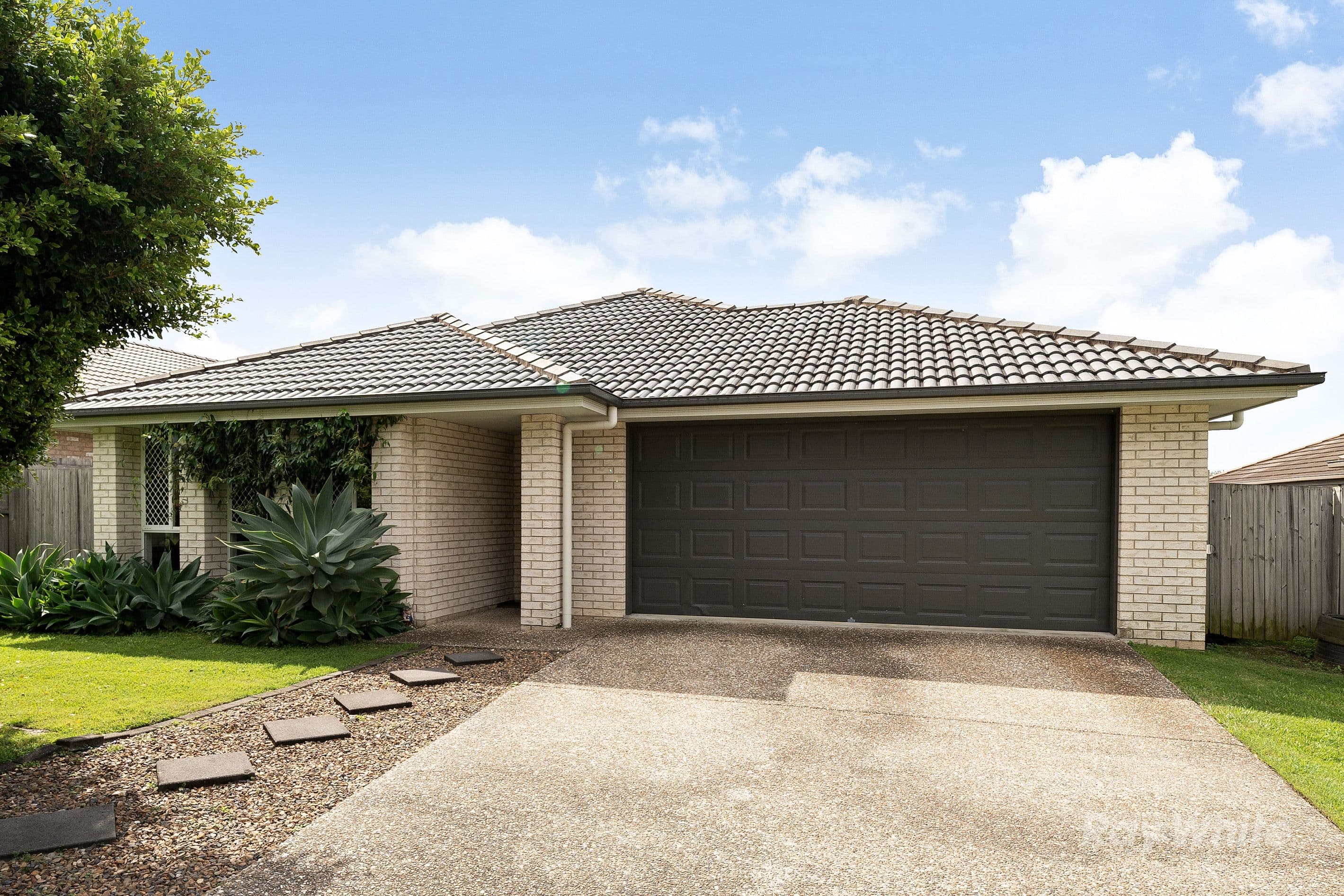 13 Newhaven Street, Marsden QLD 4132, Marsden - Thumbnail 2