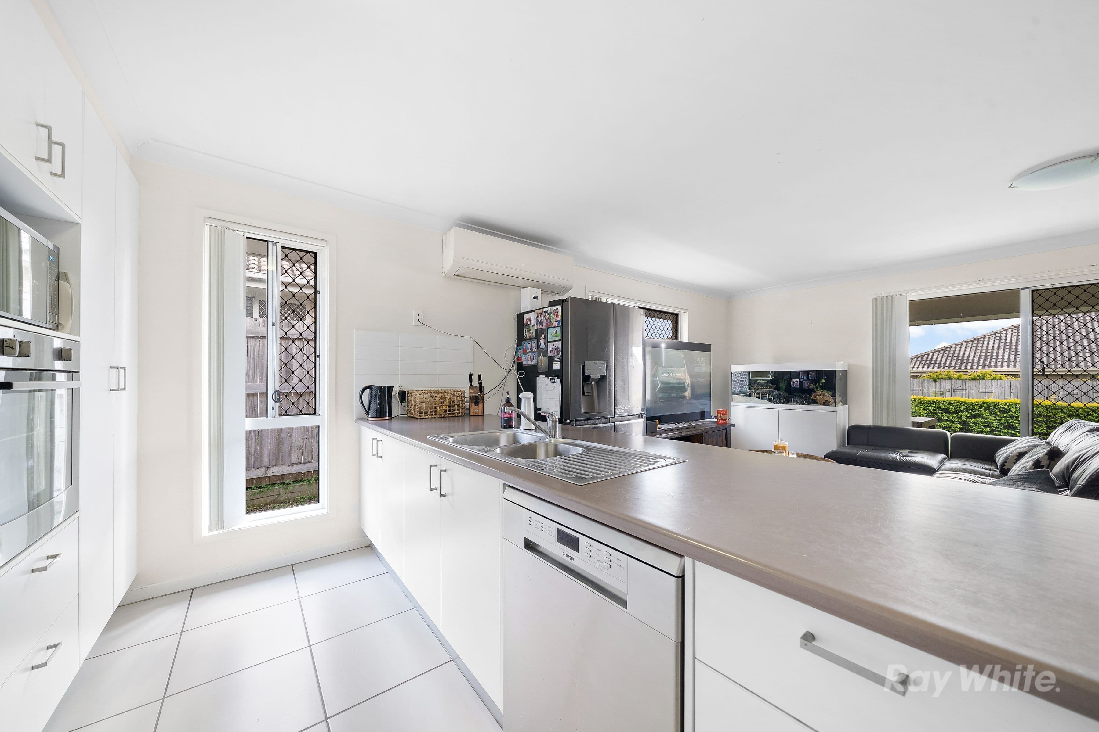 13 Newhaven Street, Marsden QLD 4132, Marsden - Thumbnail 3
