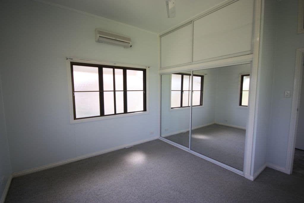 16 Sydney Street, AYR QLD 4807, Ayr - Thumbnail 6