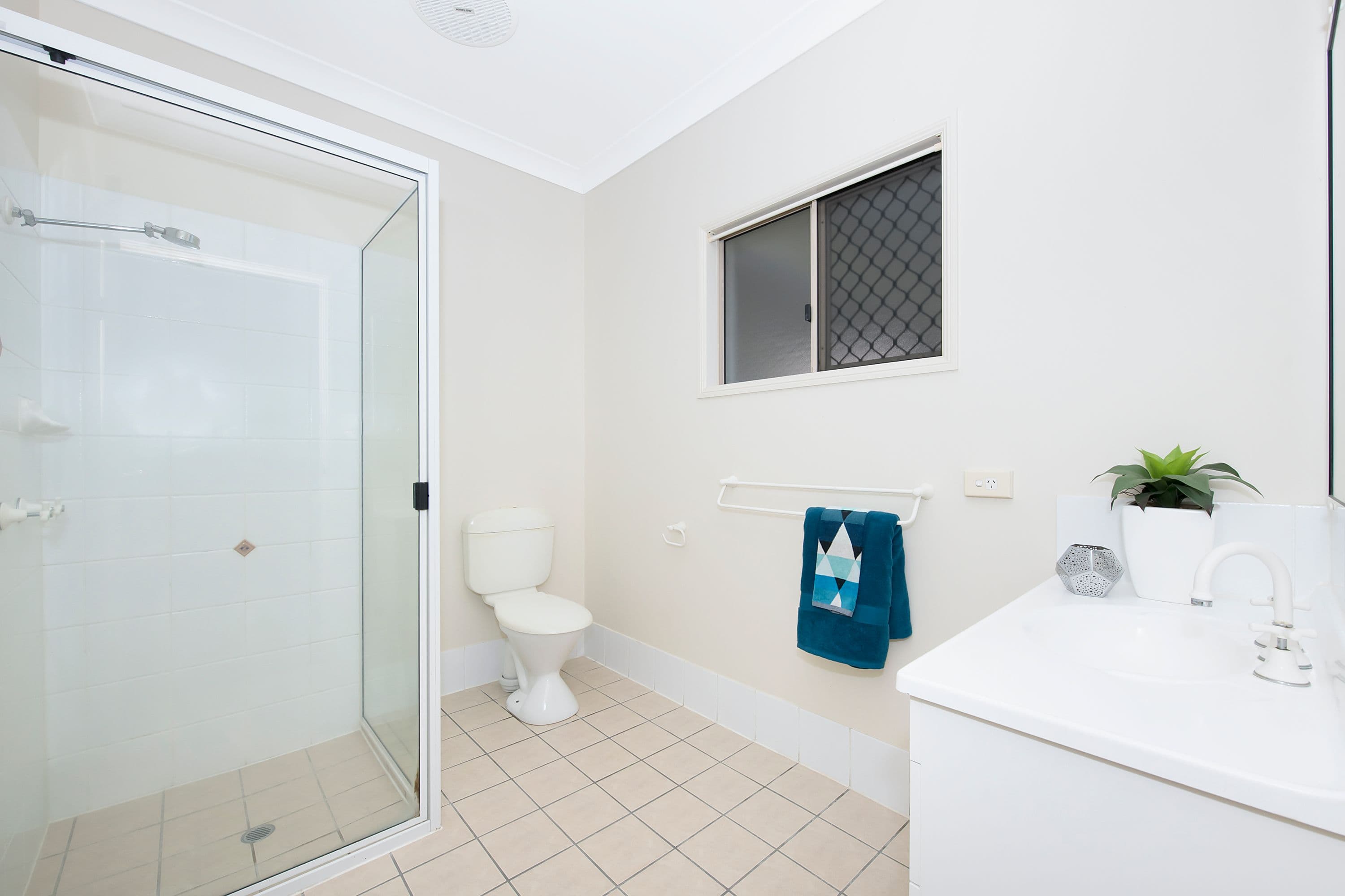 32 Riovista Way, Kirwan QLD 4817, Kirwan - Thumbnail 6