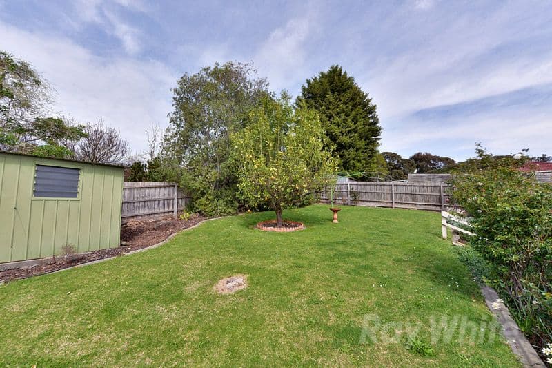 9 Baldwin Avenue, BORONIA VIC 3155, Boronia - Thumbnail 2