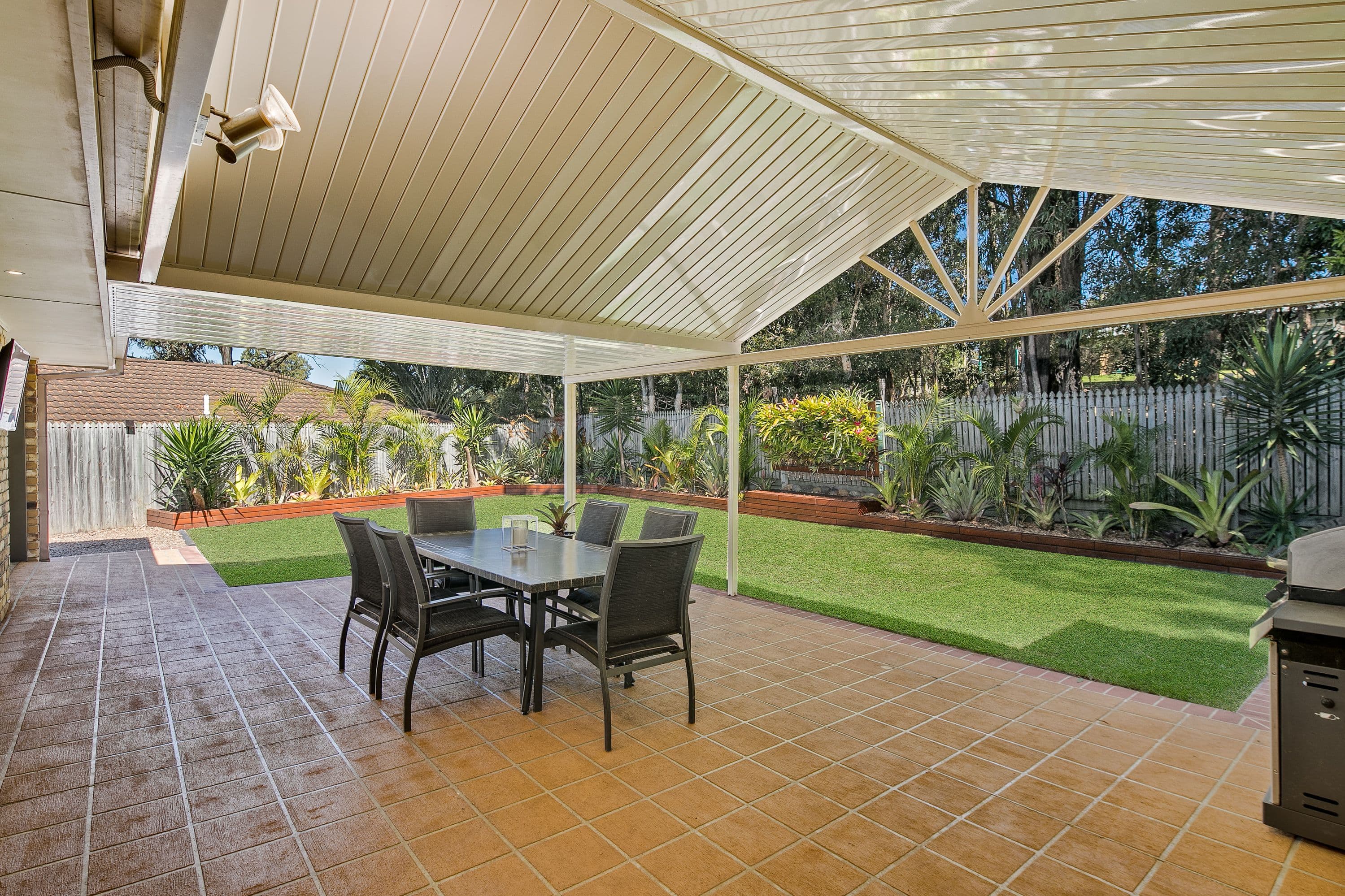 14 Grosvenor Court, Wellington Point QLD 4160, Wellington Point - Thumbnail 2
