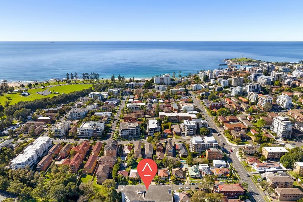 28/2 Noel Street, North Wollongong - Image 1