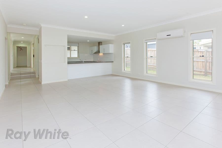 6 Mountain Bell Lane, SPRINGFIELD LAKES QLD 4300, Springfield Lakes - Thumbnail 3