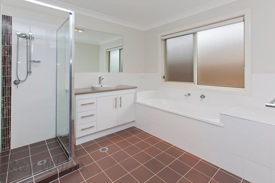 6 Mountain Bell Lane, SPRINGFIELD LAKES QLD 4300, Springfield Lakes - Thumbnail 7