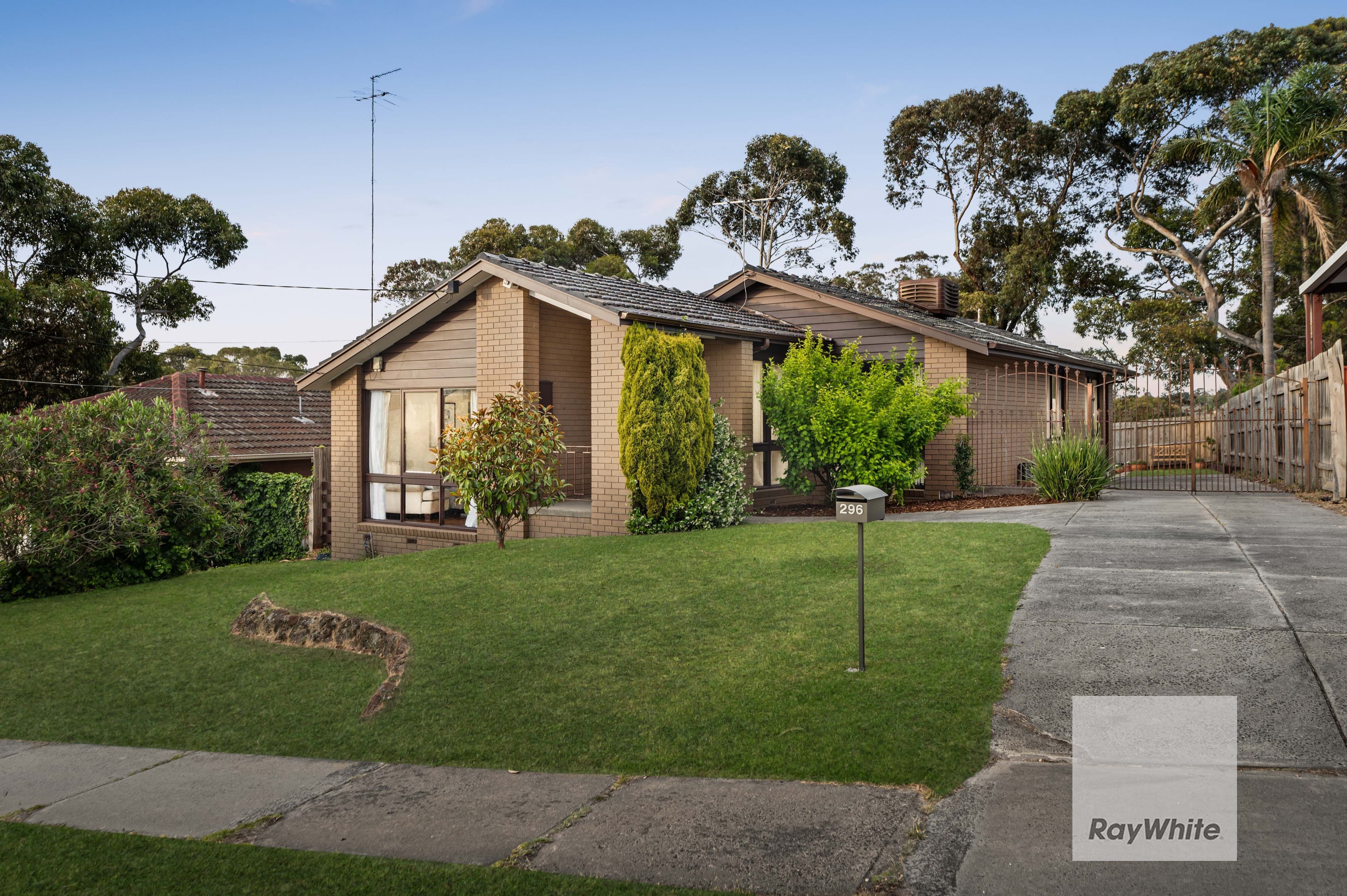 296 Carrick Drive, Gladstone Park VIC 3043, Gladstone Park - Image 1