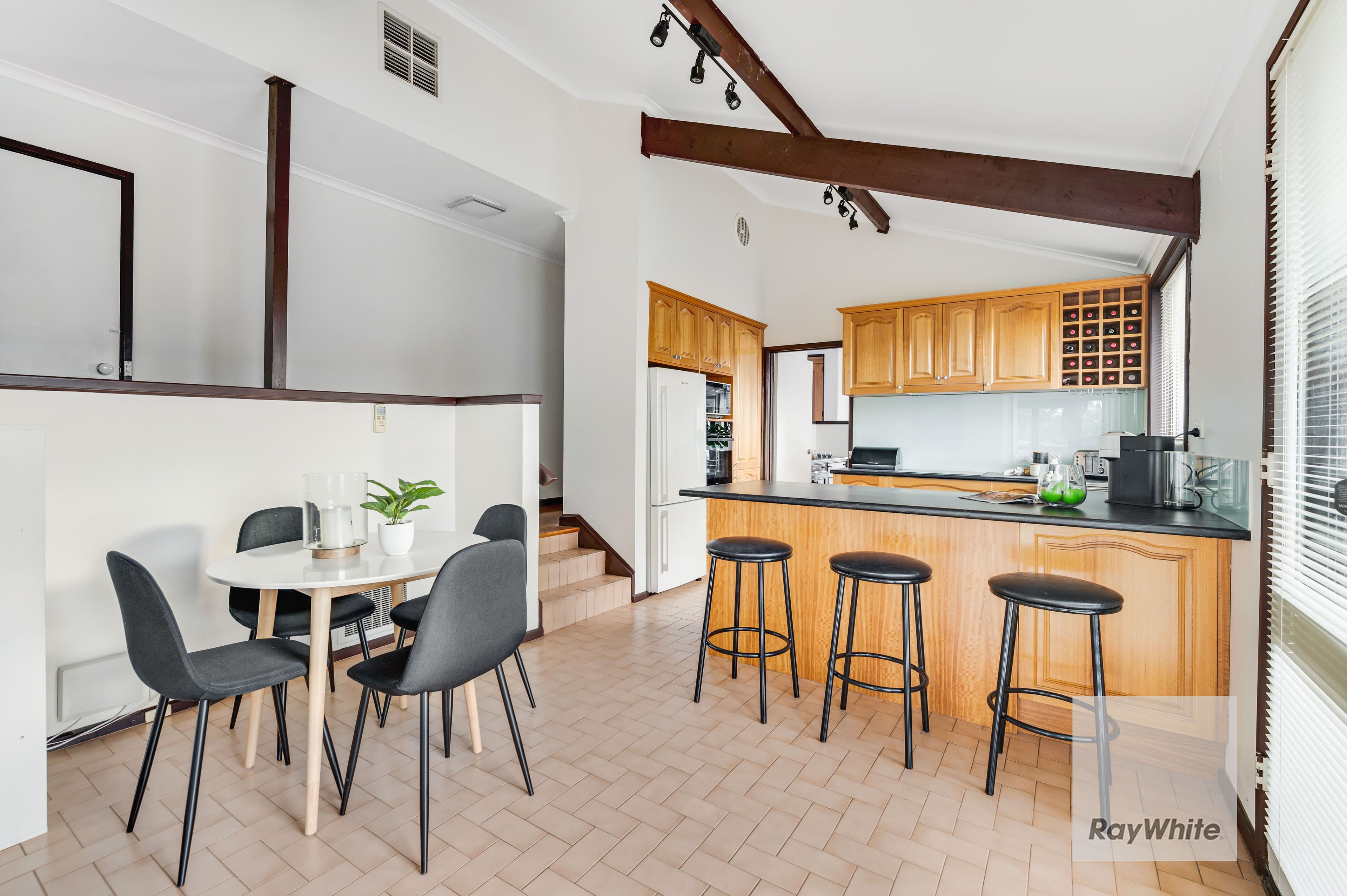 296 Carrick Drive, Gladstone Park VIC 3043, Gladstone Park - Thumbnail 8