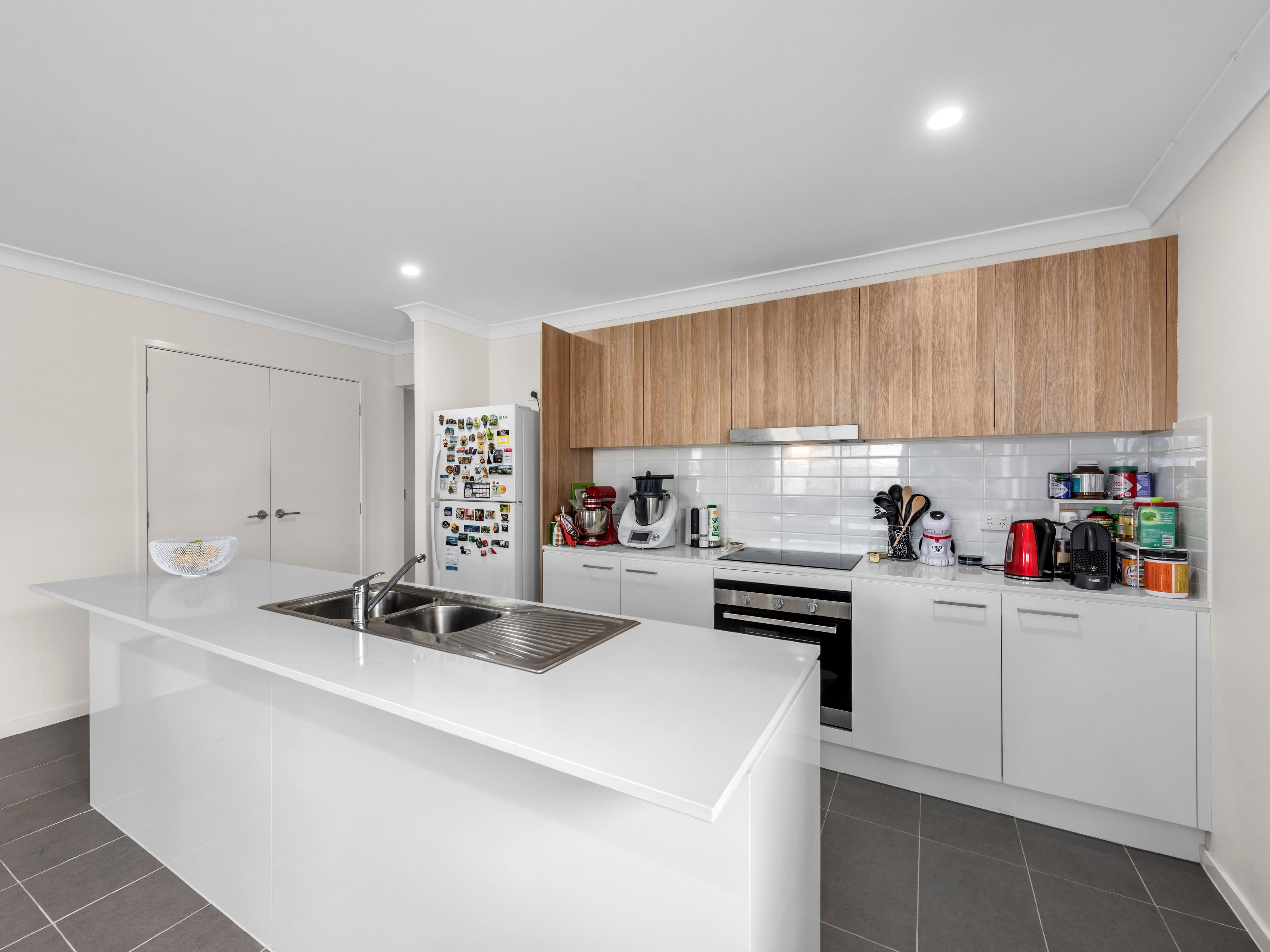 14 Regal Close, Heathwood QLD 4110, Heathwood - Thumbnail 2