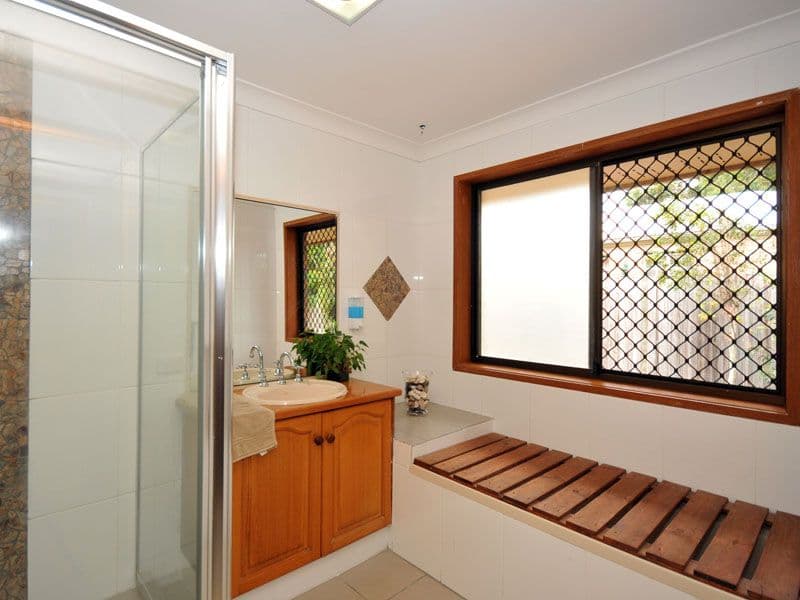 ELANORA QLD 4221, Elanora - Thumbnail 4