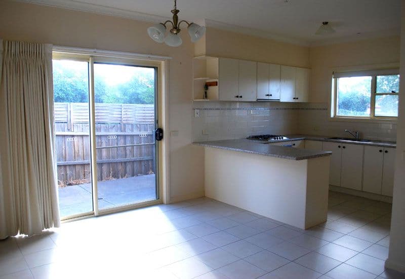 21 Bonsey Road, HIGHTON VIC 3216, Highton - Thumbnail 3